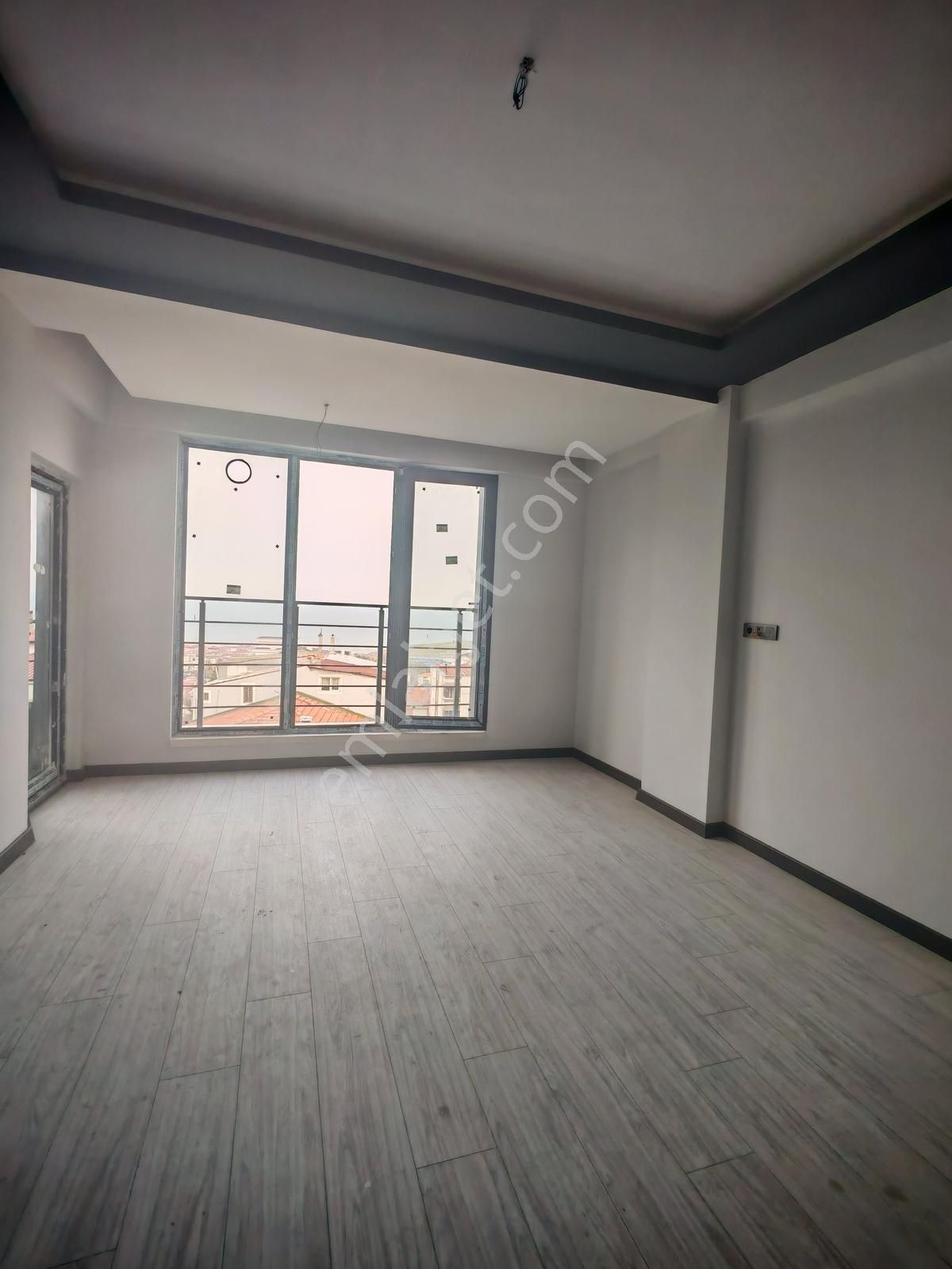 Kapanmaz Deniz Ve Şehir Manzaralı Geniş Satılık 1+1 Daire - Görsel 7