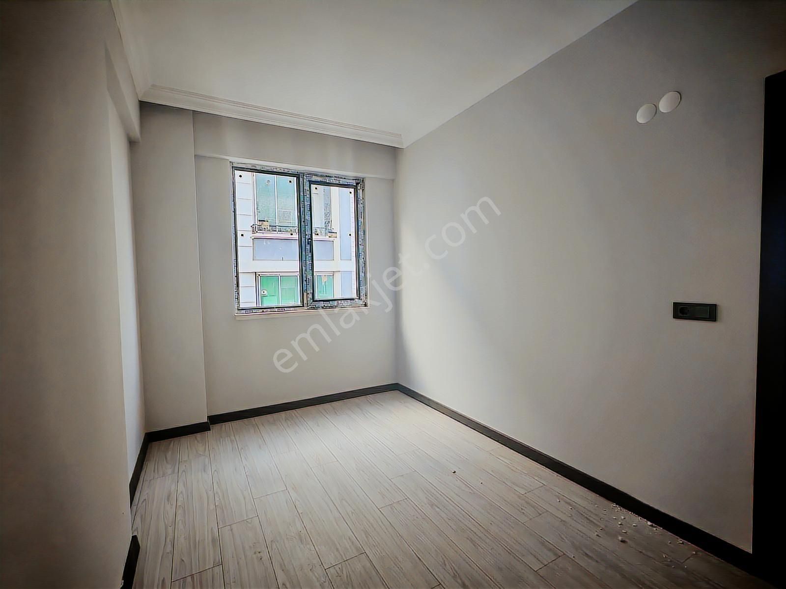 Kapanmaz Deniz Ve Şehir Manzaralı Geniş Satılık 1+1 Daire - Görsel 2