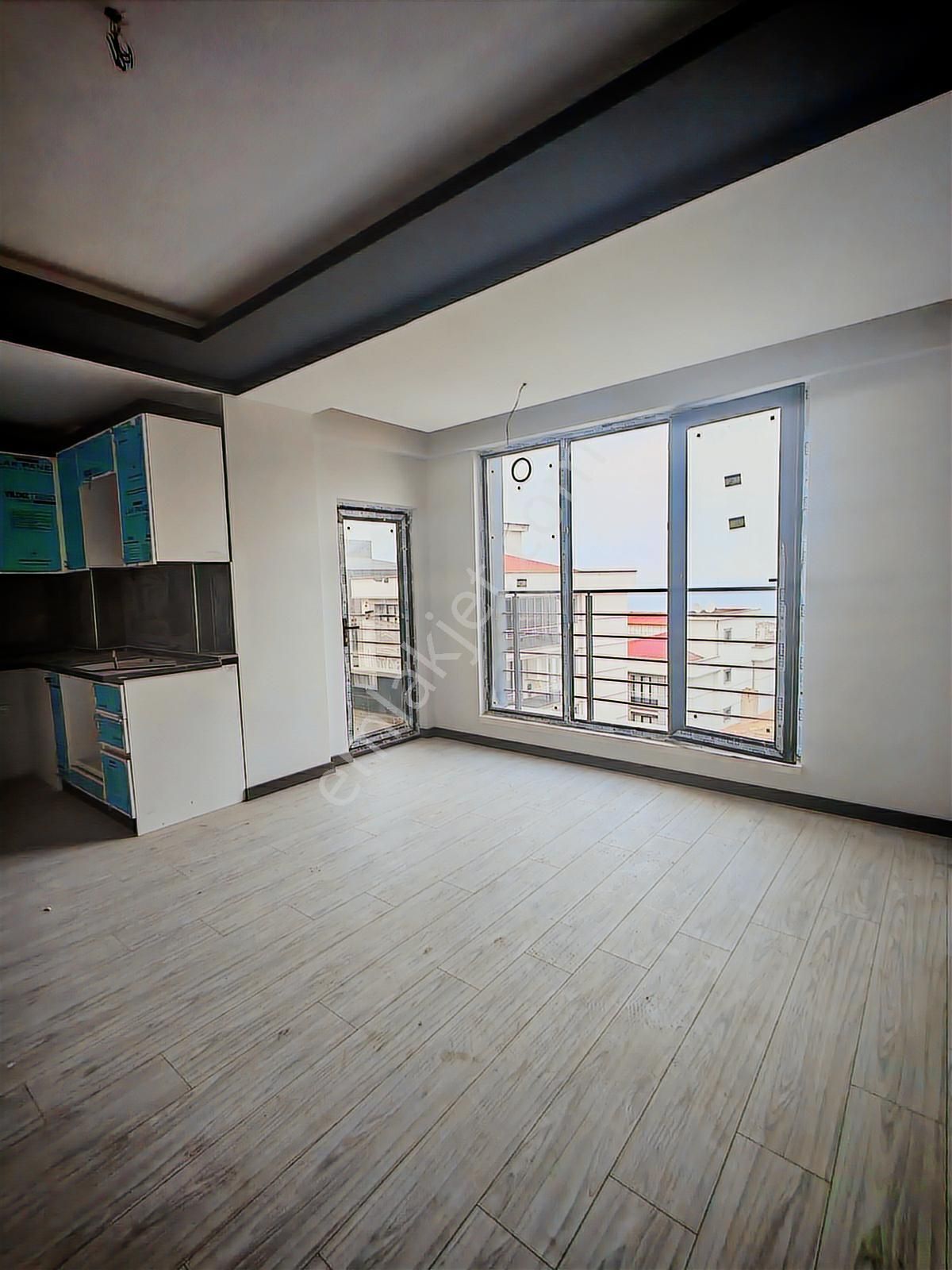 Kapanmaz Deniz Ve Şehir Manzaralı Geniş Satılık 1+1 Daire - Görsel 12