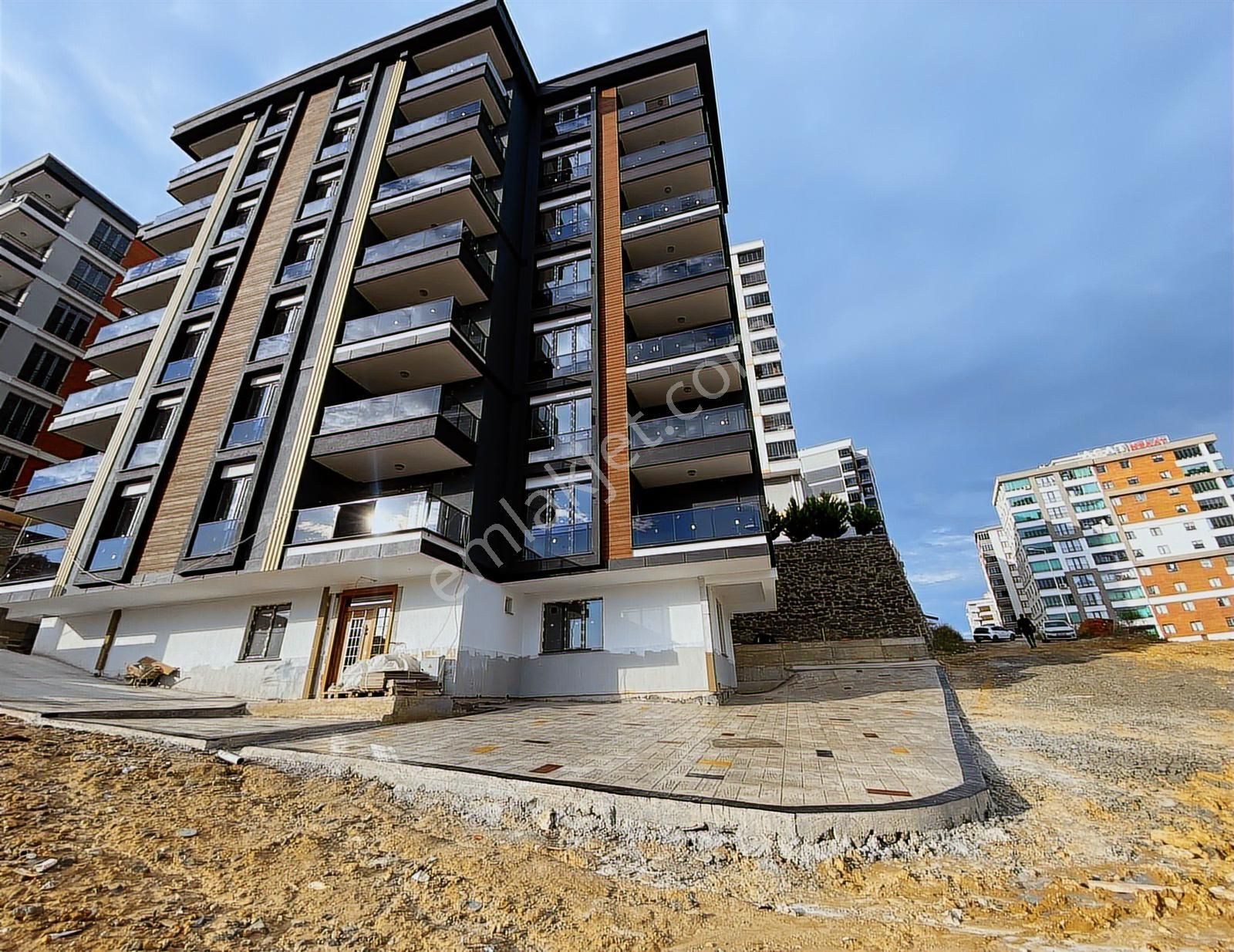 Kent Ormanı Manzaralı Lüx Satılık 1+1 Daire