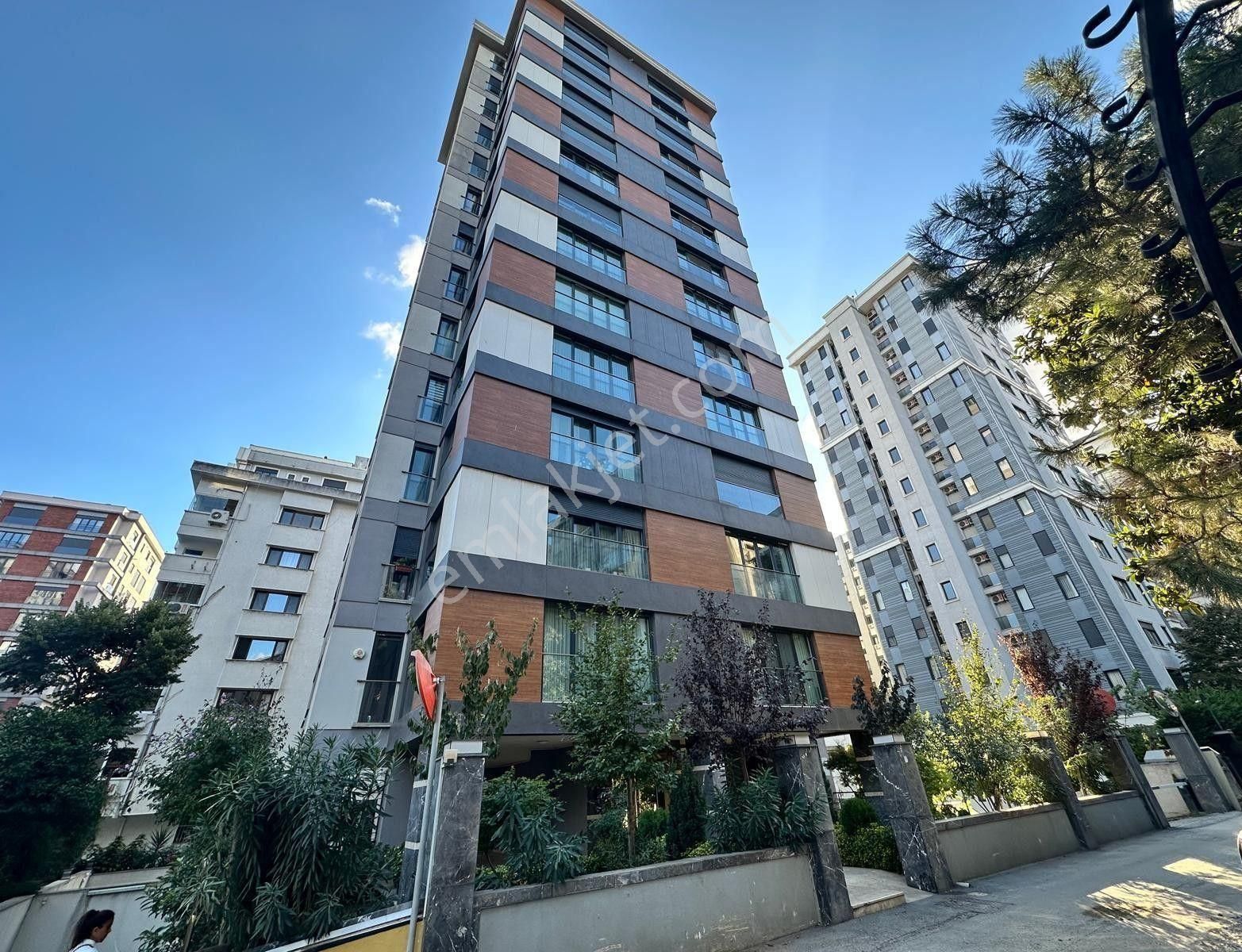 Erenköy Özenç Sokakta Özel Dekorasyonlu 3+1 Satılık Daire - Görsel 2