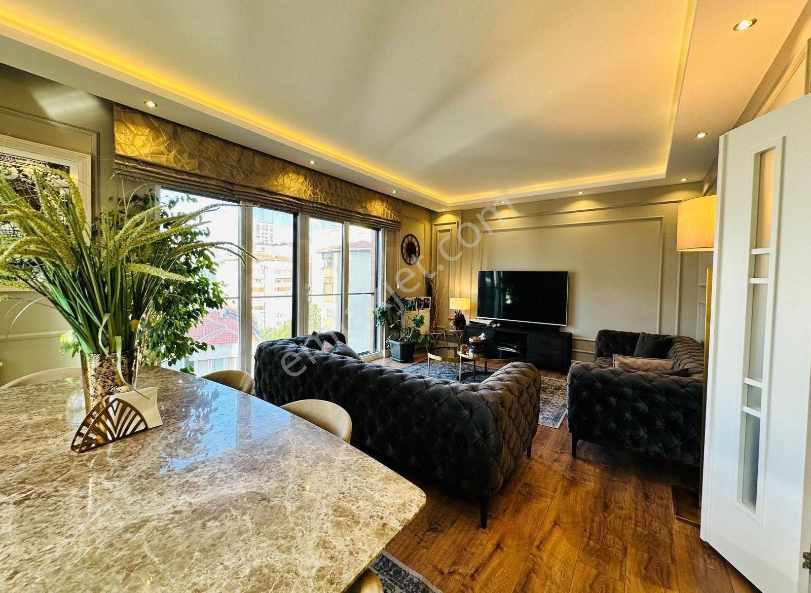 Erenköy Özenç Sokakta Özel Dekorasyonlu 3+1 Satılık Daire - Görsel 17