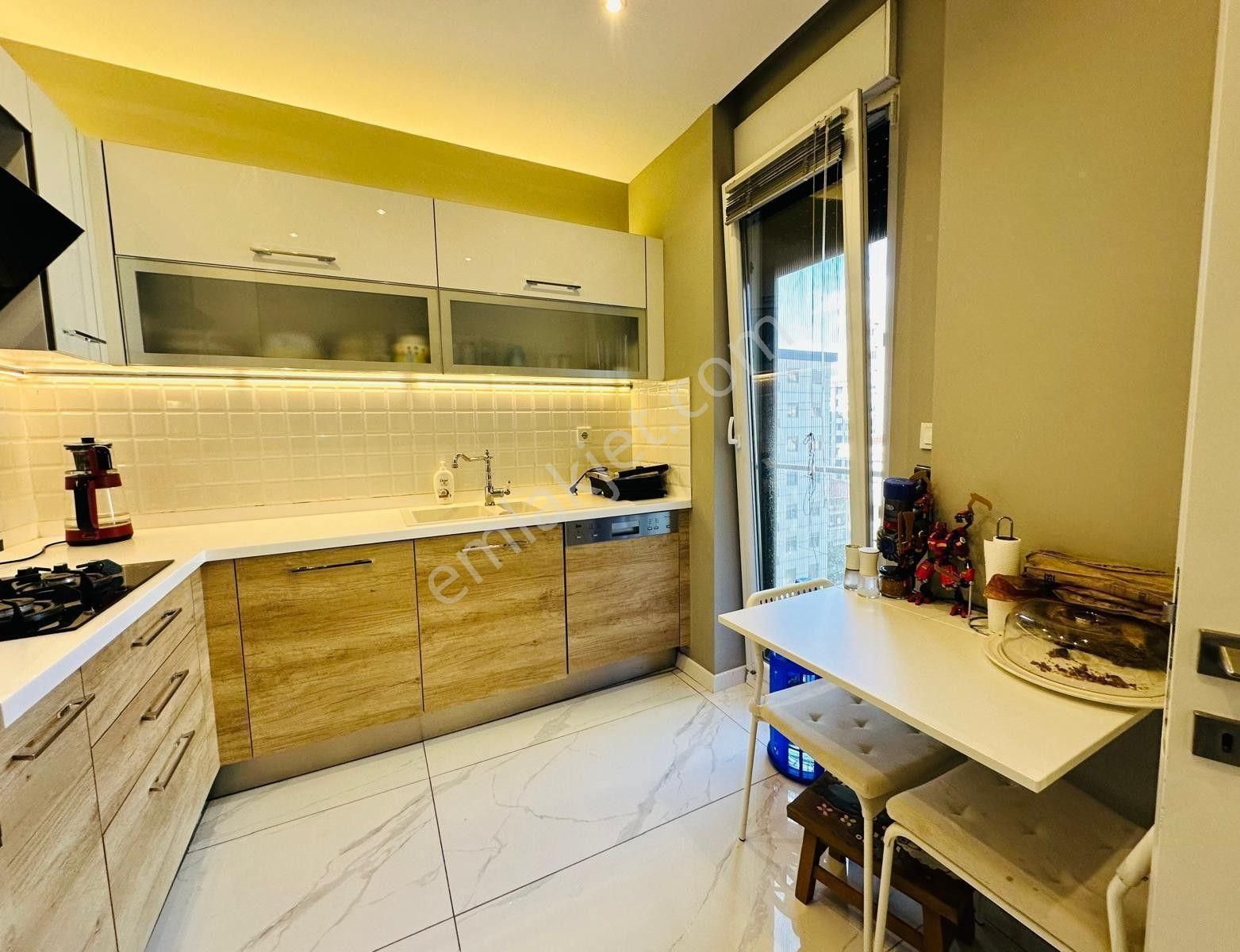 Erenköy Özenç Sokakta Özel Dekorasyonlu 3+1 Satılık Daire - Görsel 22