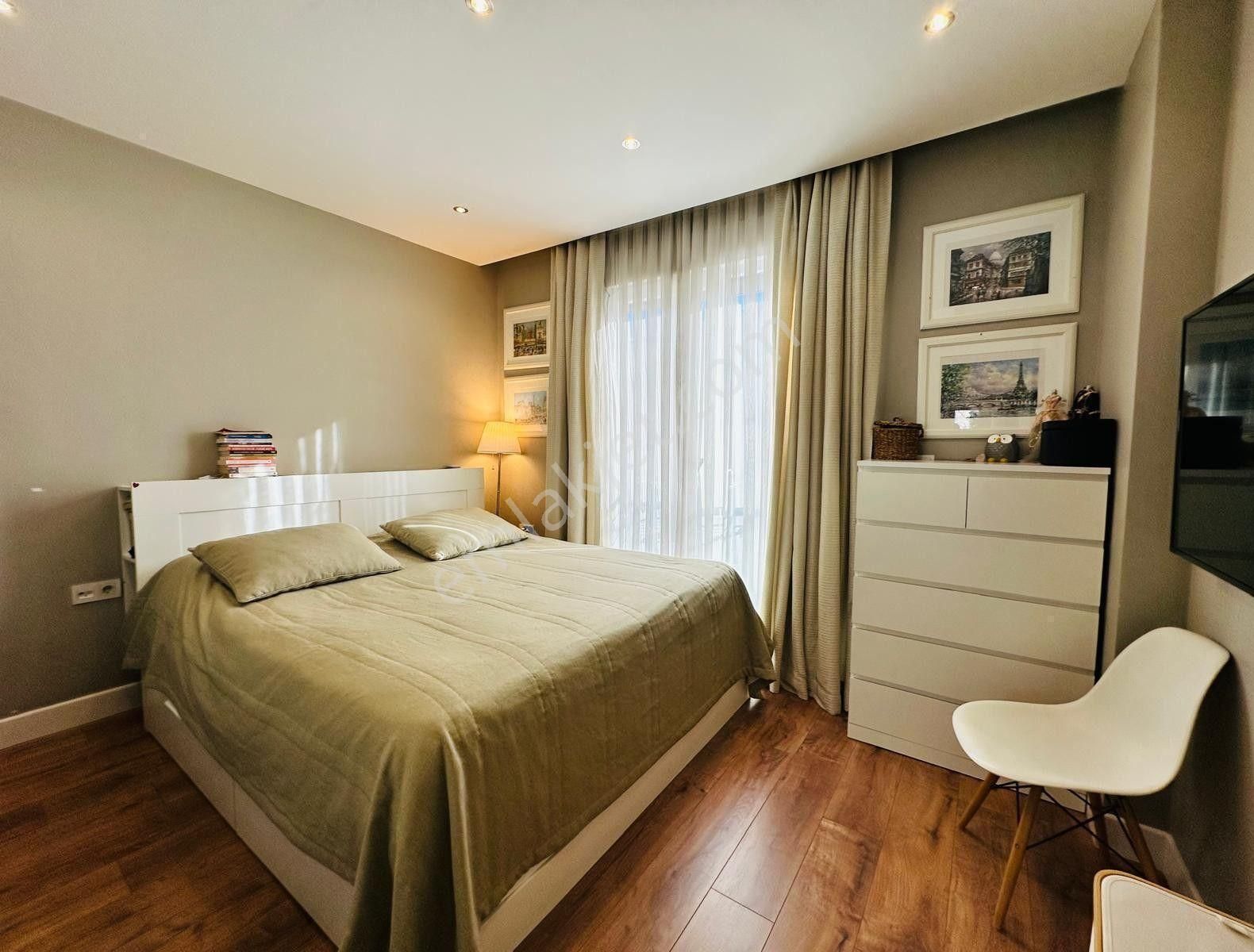 Erenköy Özenç Sokakta Özel Dekorasyonlu 3+1 Satılık Daire - Görsel 24