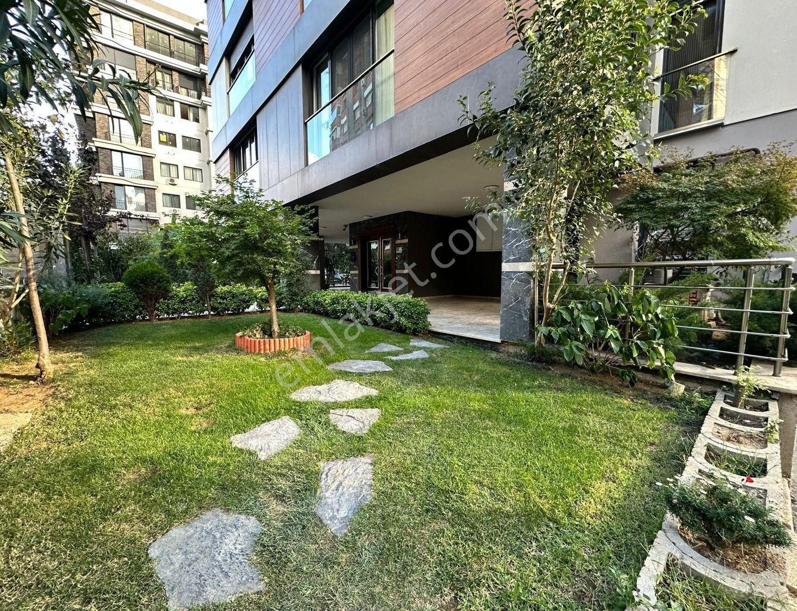 Erenköy Özenç Sokakta Özel Dekorasyonlu 3+1 Satılık Daire - Görsel 3