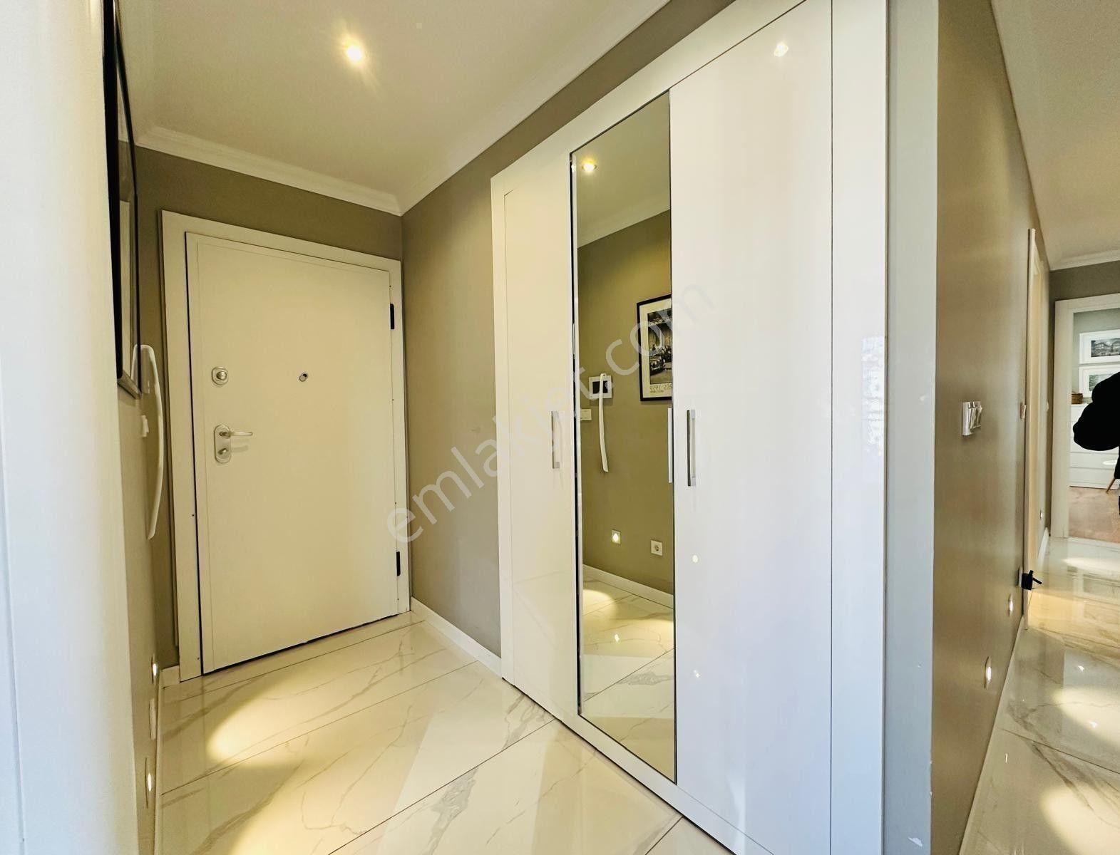 Erenköy Özenç Sokakta Özel Dekorasyonlu 3+1 Satılık Daire - Görsel 10