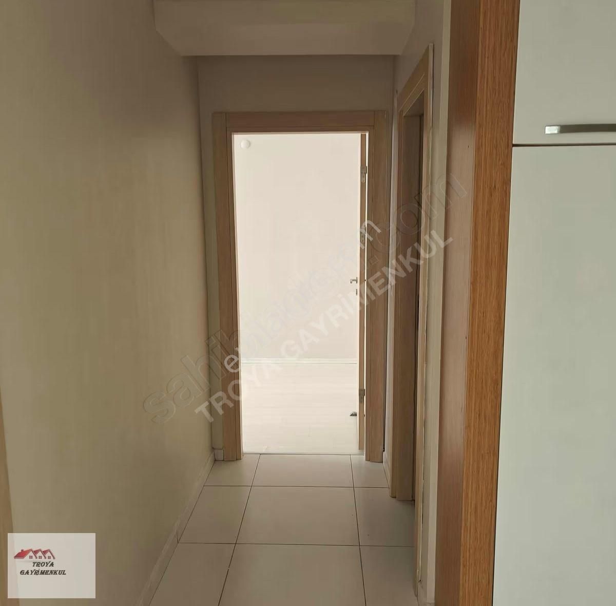 Cumhuriyet Mah Metrobüs Yürüme Mesafesinde 2+1 Kiralık Daire - Görsel 13