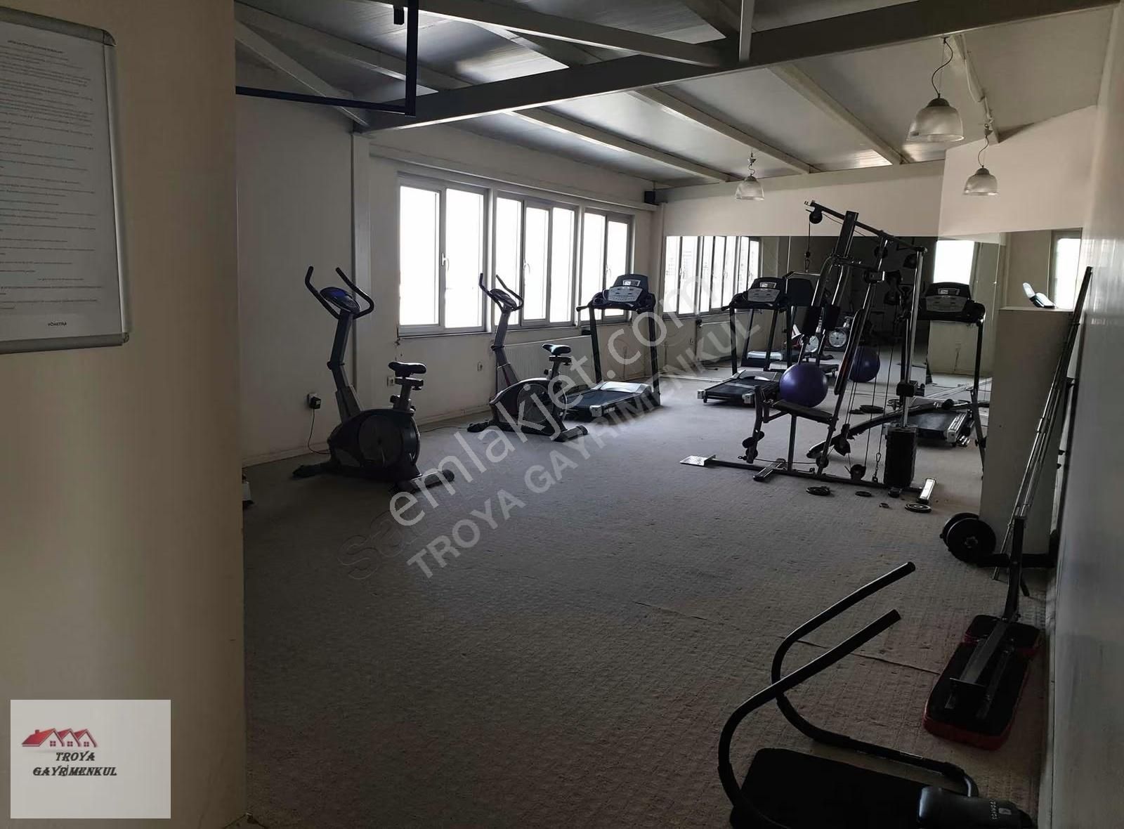 Cumhuriyet Mah Metrobüs Yürüme Mesafesinde 2+1 Kiralık Daire - Görsel 3