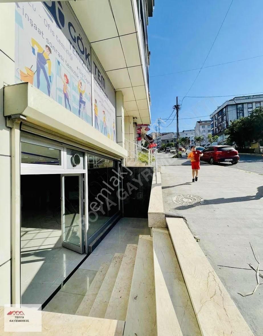 Piri Reis Mahallesi De 120 M2 Düz Giriş Satılık Dükkan - Görsel 9