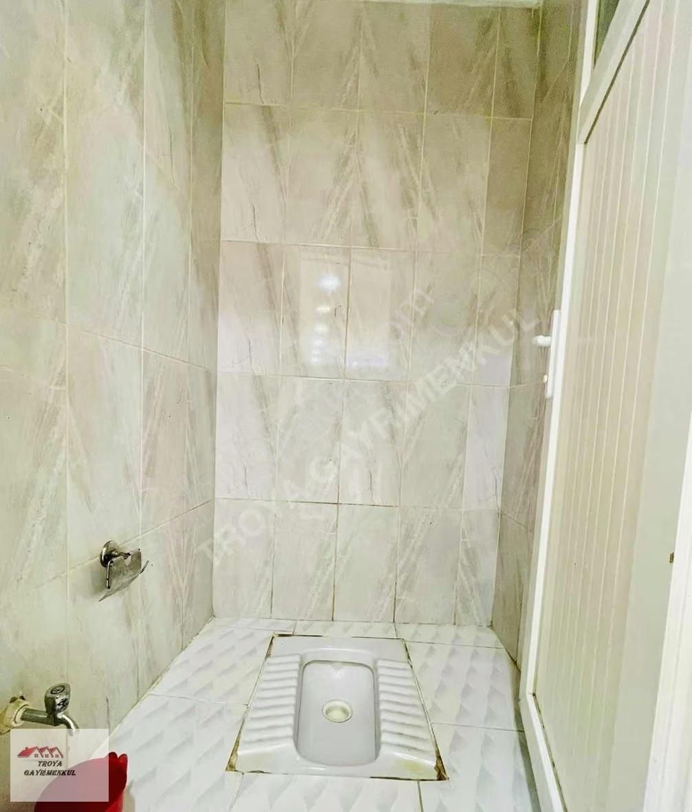 Piri Reis Mahallesi De 120 M2 Düz Giriş Satılık Dükkan - Görsel 3