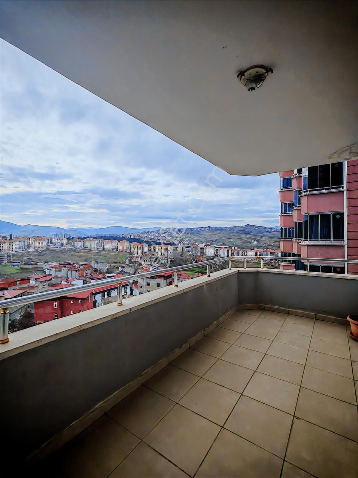 Sultan Gümüş. Merkezi Konum Bulvar Cephe Satılık Geniş 3+1 Daire - Görsel 2