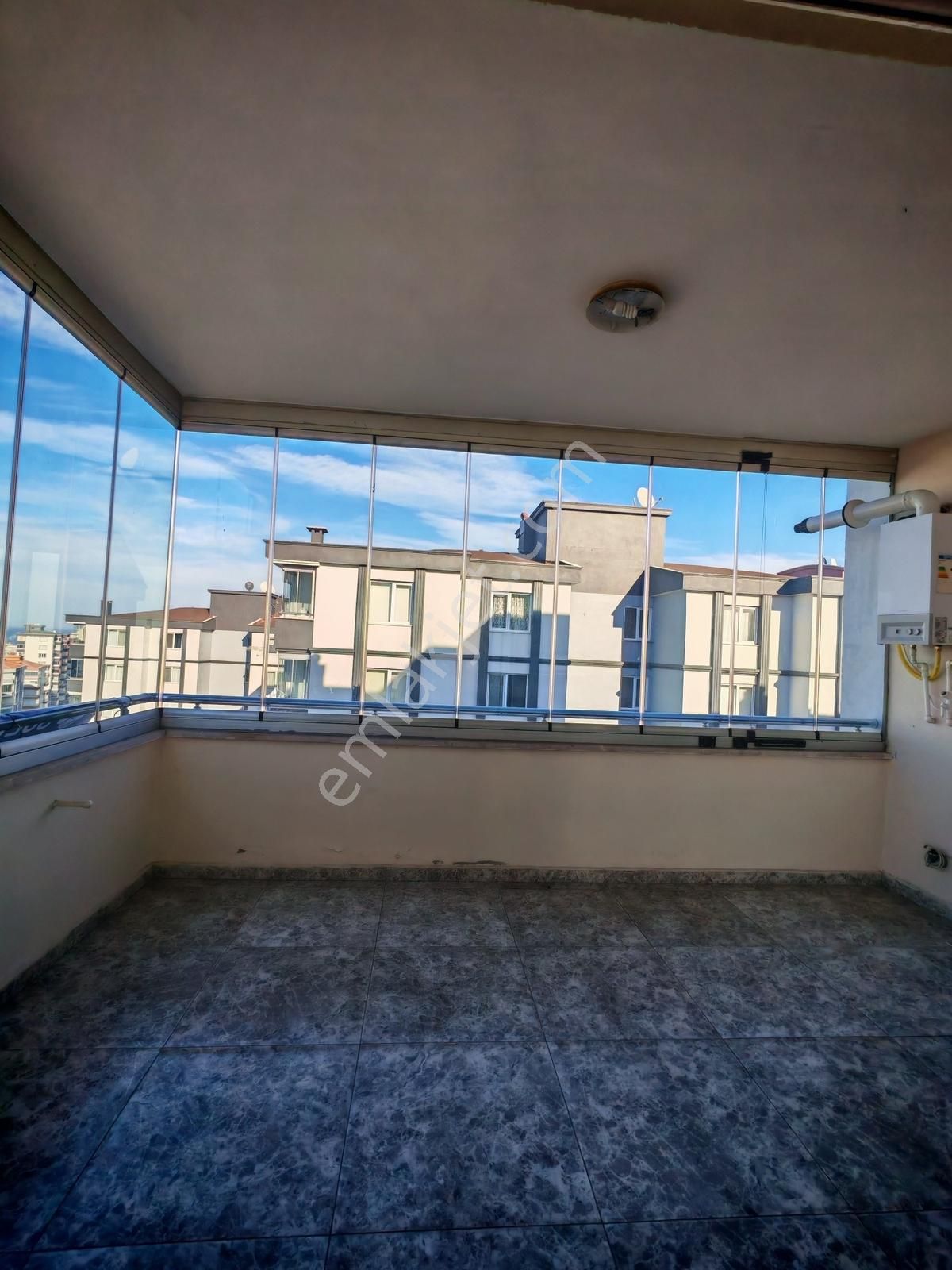 Mevlana'da Deniz Manzaralı Geniş Satılık 4+1 Daire - Görsel 15