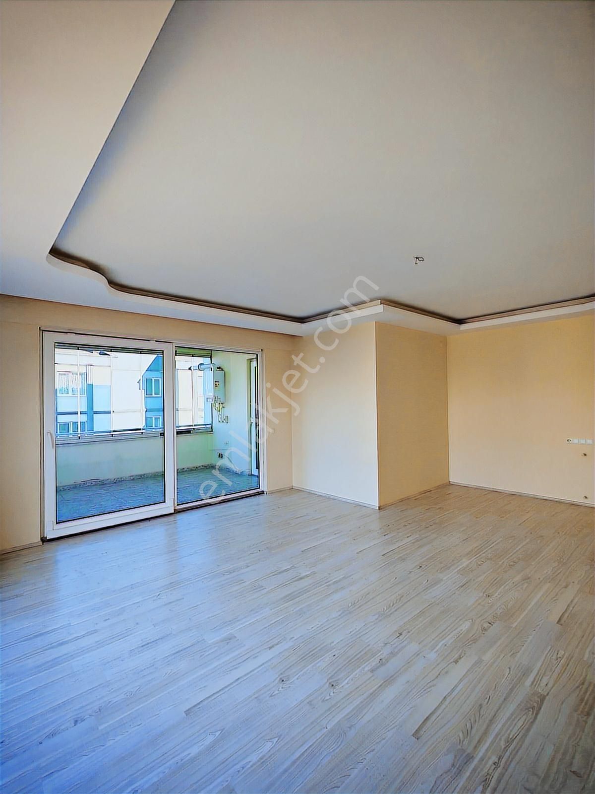 Mevlana'da Deniz Manzaralı Geniş Satılık 4+1 Daire - Görsel 22