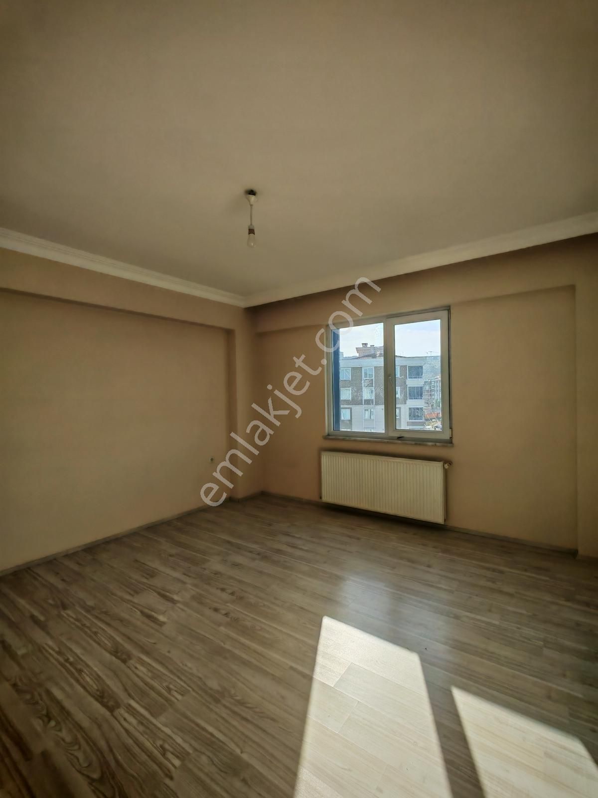 Mevlana'da Deniz Manzaralı Geniş Satılık 4+1 Daire - Görsel 26