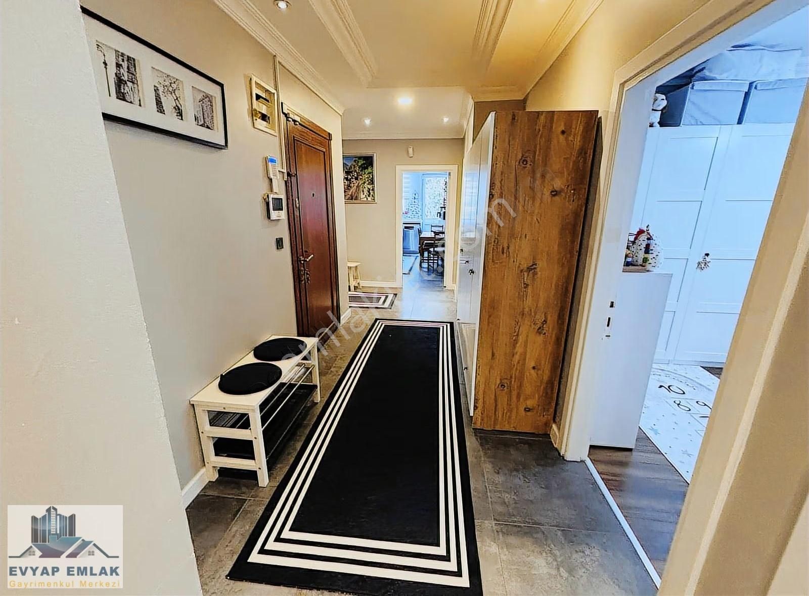 Bahçelievler Kıbrıs Parkı Mevkii 2000 Yapımı 4+1 Geniş Daire - Görsel 5