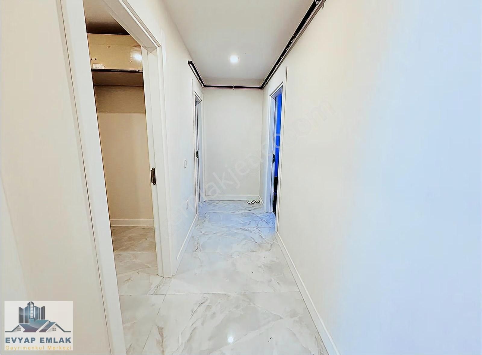 Ev-yaptan Bahçelievler Sadri Alışık Parkı Karşısı 3+1 Sıfır Bina - Görsel 2