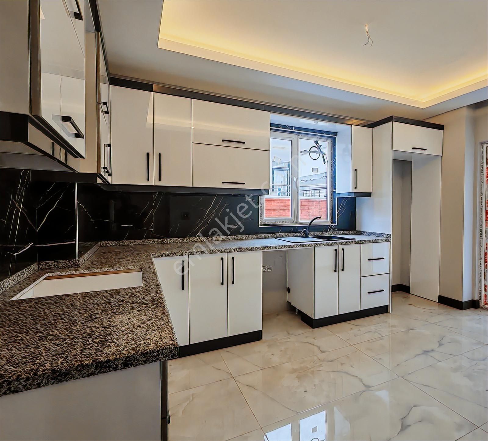 Kalkancı' Da Deniz Ve Doğa Manzaralı Lüx Satılık 3+1 Daire