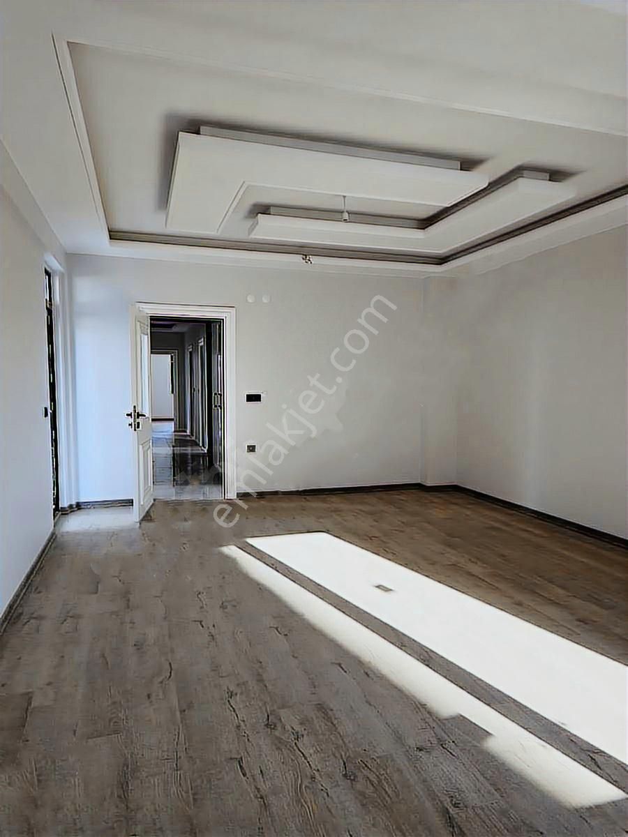 Sultan Gayrimenkul Den Merkezi Konumda Lüx 3+1 Daire - Görsel 6