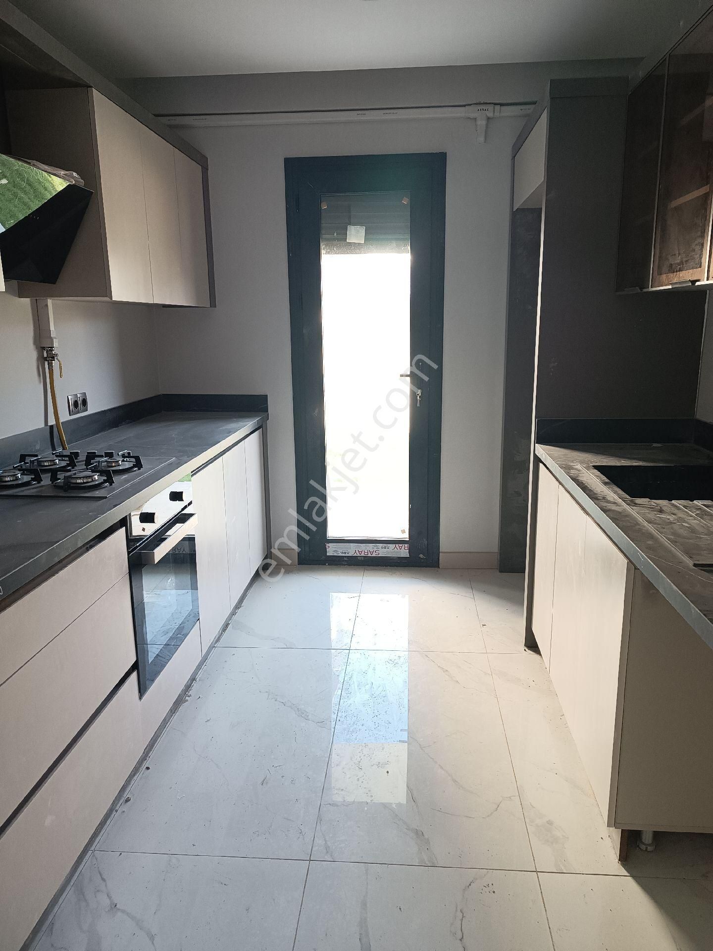 Kuşadası Merkezde Satılık 3+1 Sıfır Daire - Görsel 7