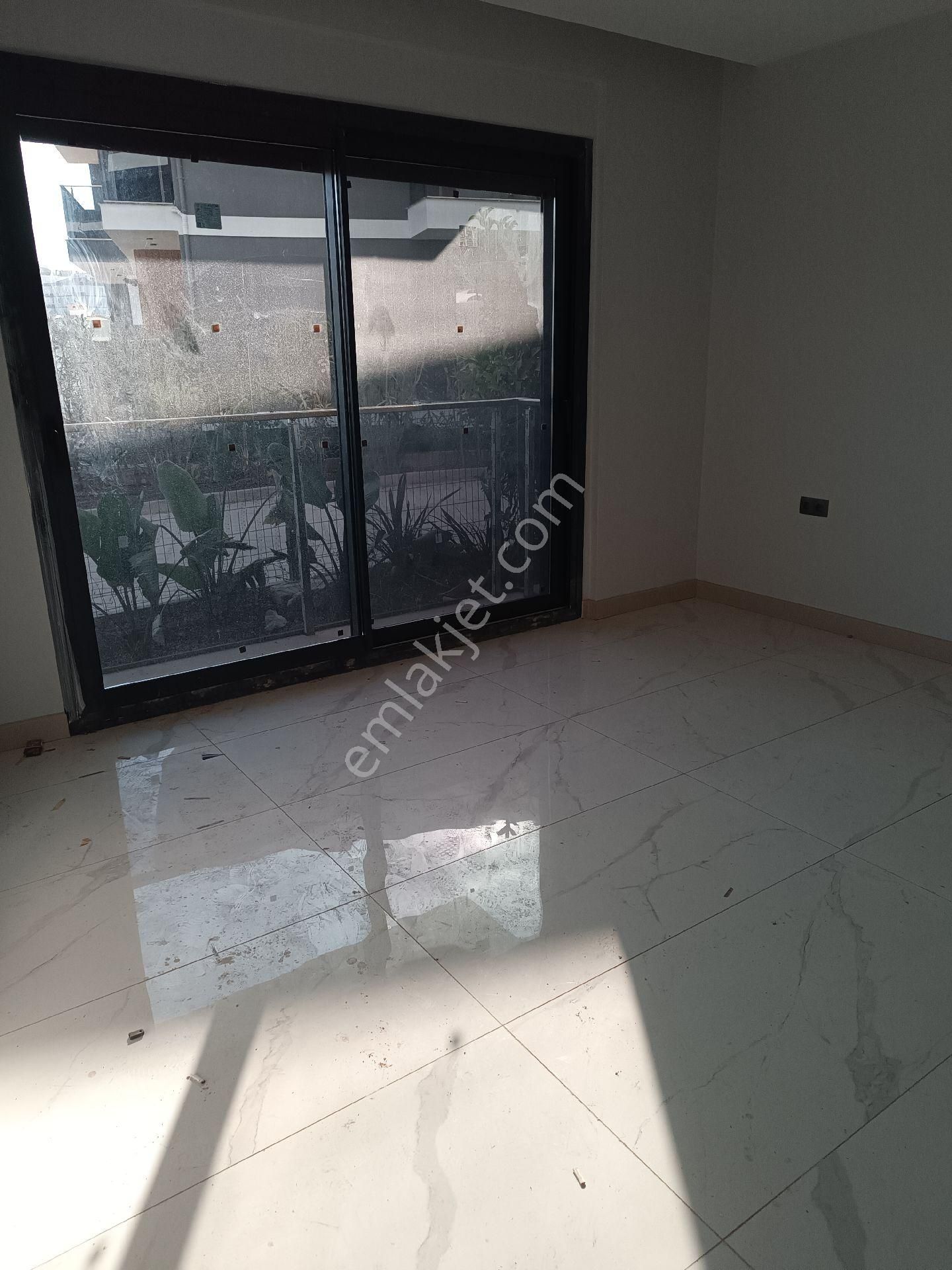 Kuşadası Merkezde Satılık 3+1 Sıfır Daire - Görsel 18