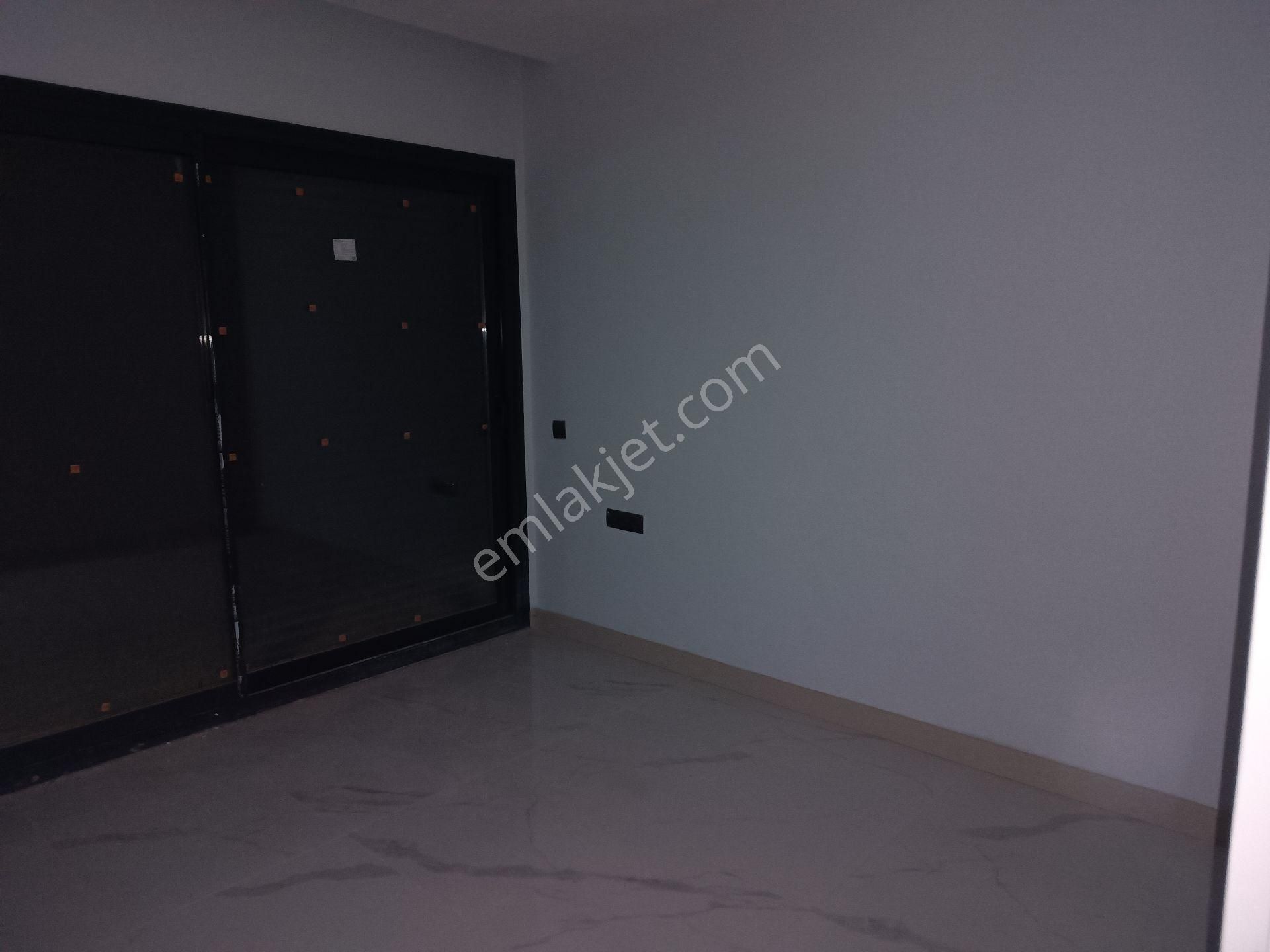 Kuşadası Merkezde Satılık 3+1 Sıfır Daire - Görsel 11