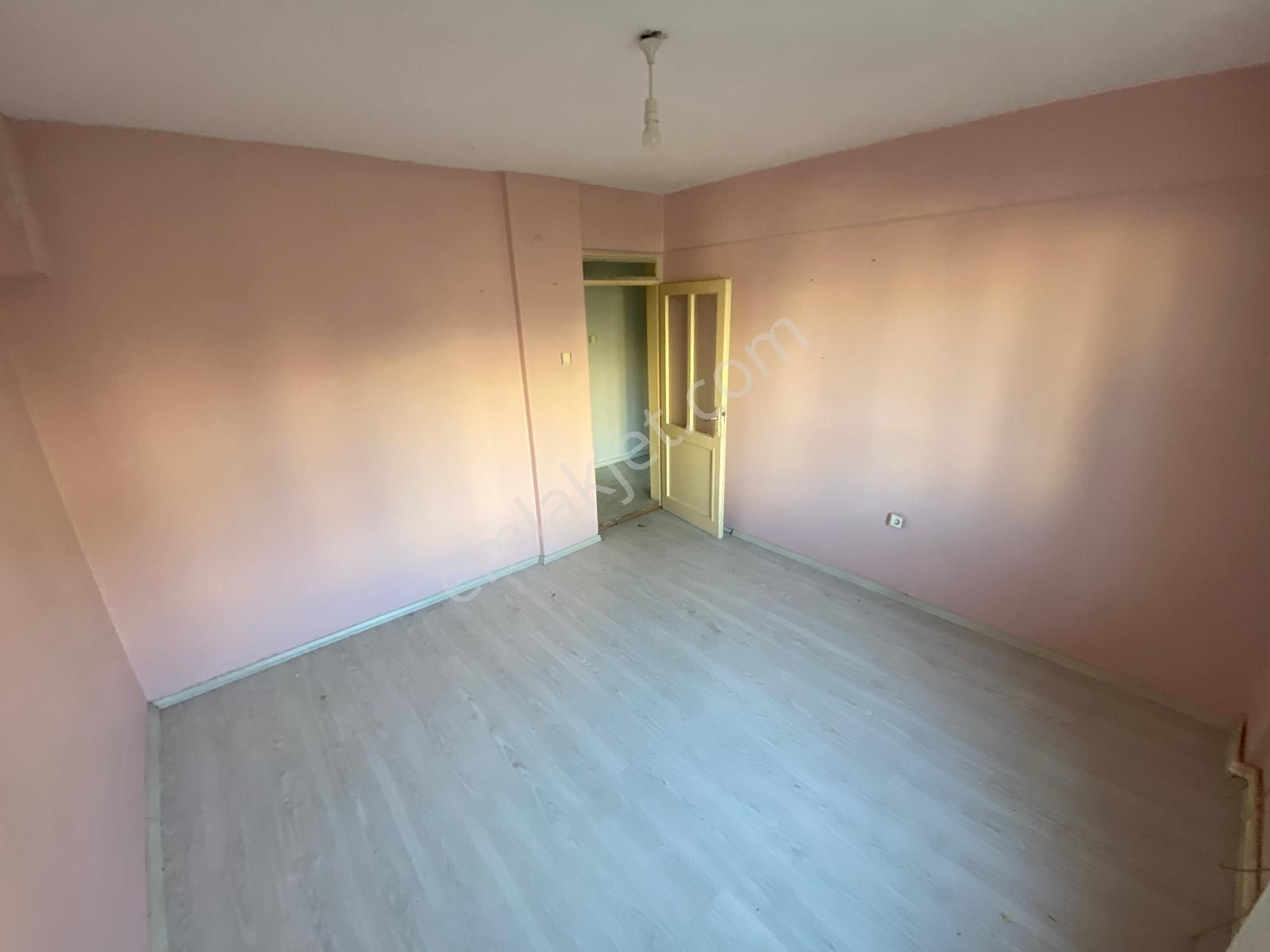 Bozyaka Bahçem Kafe Karşısı 3+1 Arakat Kapalı Mutfak Doğalgazlı - Görsel 3