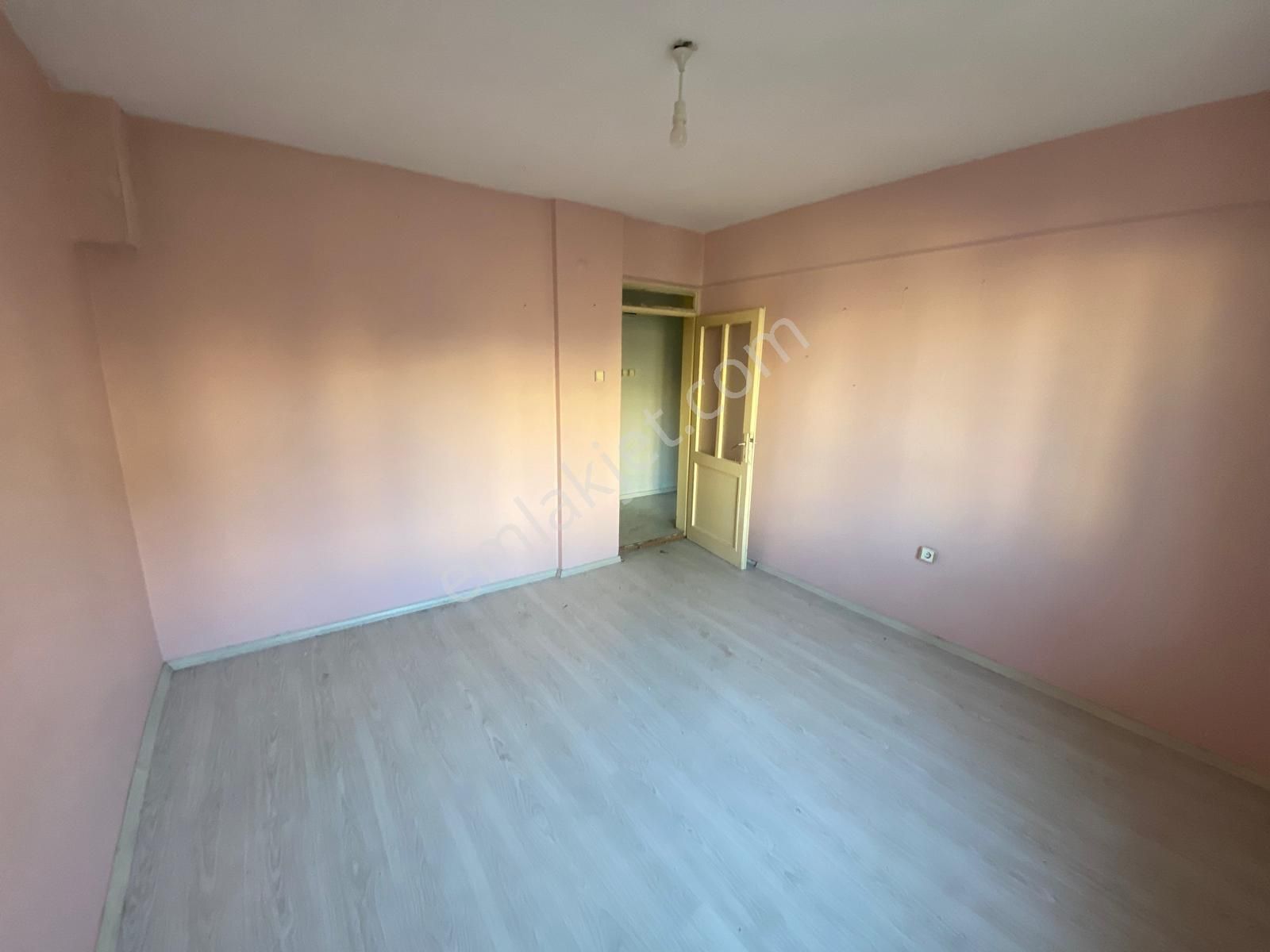 Bozyaka Bahçem Kafe Karşısı 3+1 Arakat Kapalı Mutfak Doğalgazlı - Görsel 4