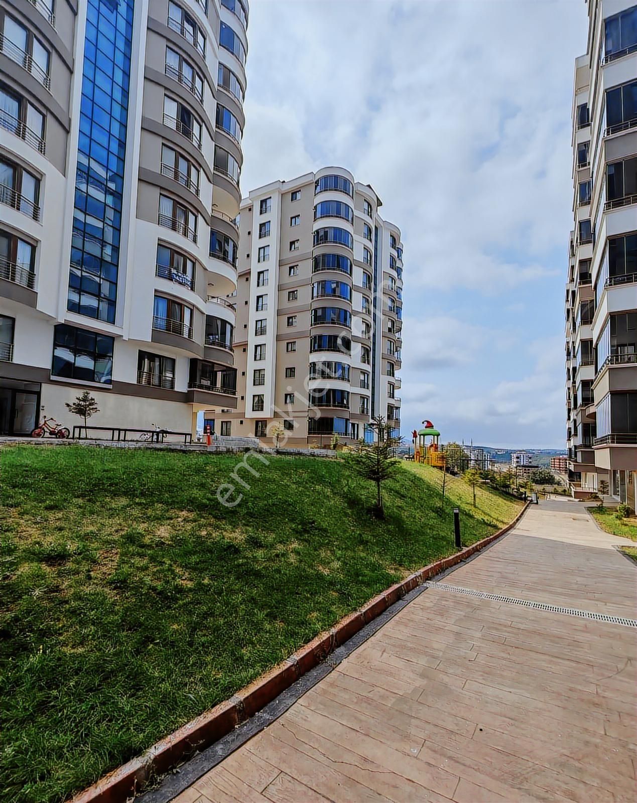 Panoramik Deniz Manzaralı Site İçinde Satılık Geniş 3+1 Daire - Görsel 28