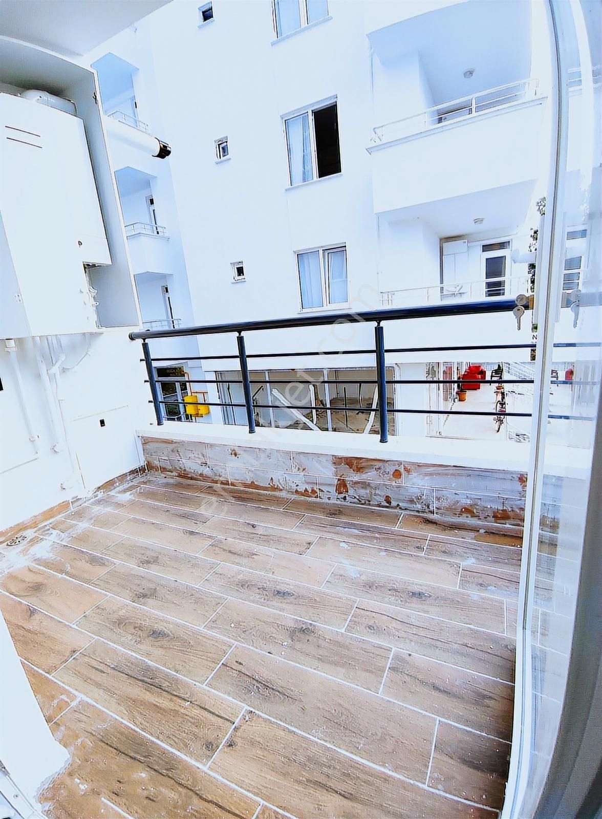 Anayol Ve Tramva Ya Yürüme Mesafesinde Satılık 1+1 Daire - Görsel 2