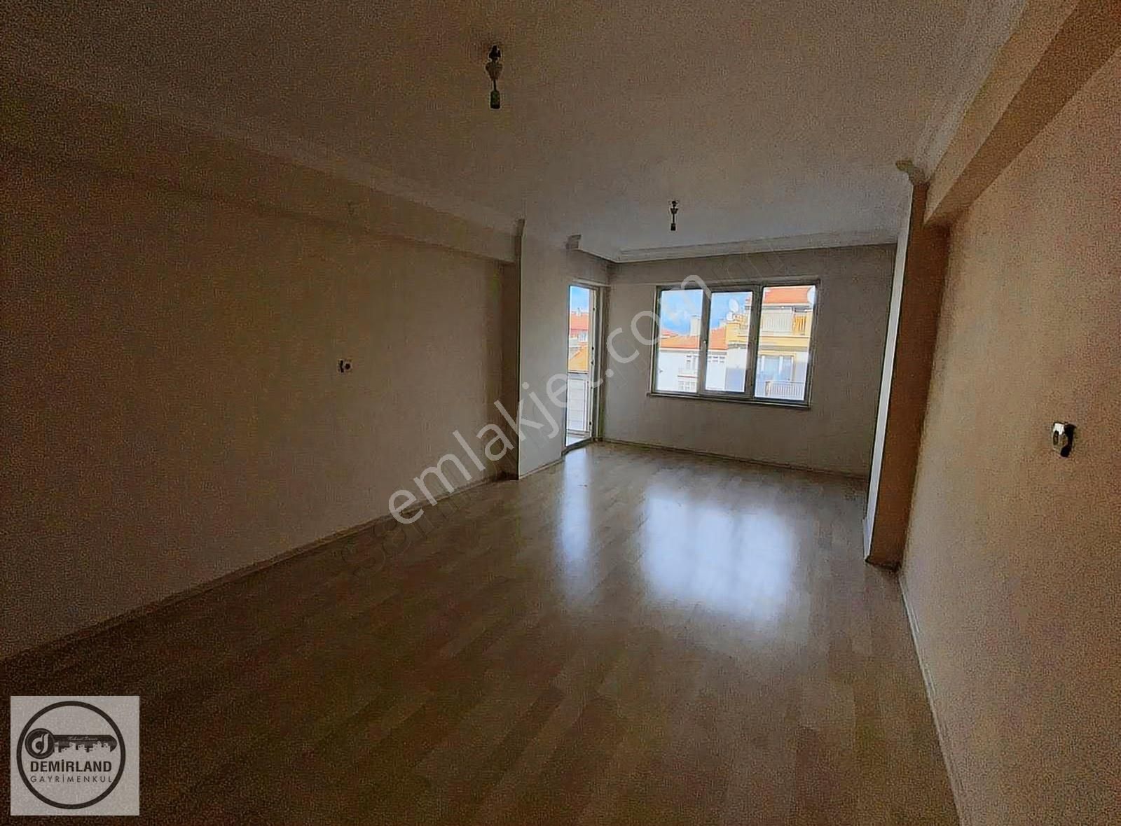 Demirland'dan Kiralık Cumhuriyet Mh.ara Kat/ Geniş 3+1 Daire - Görsel 5