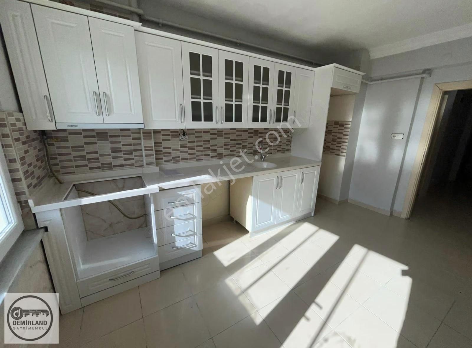 Demirland'dan Kiralık Cumhuriyet Mh.ara Kat/ Geniş 3+1 Daire - Görsel 7