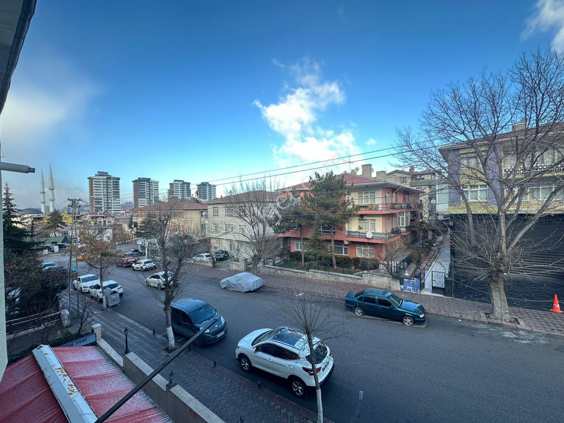 Batur Sk'ta 3+1 Orta Kat Ön Cephe Sanatoryum Cadde Yanı Kaçmaz - Görsel 2