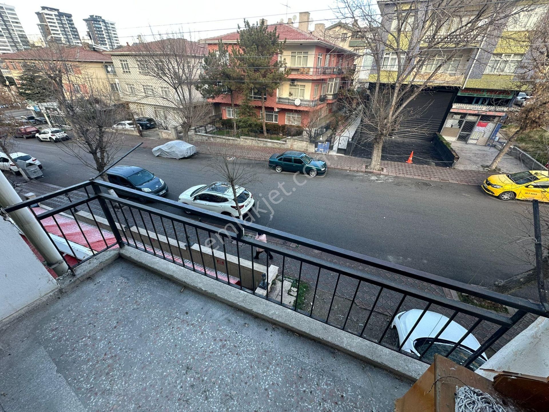 Batur Sk'ta 3+1 Orta Kat Ön Cephe Sanatoryum Cadde Yanı Kaçmaz - Görsel 4