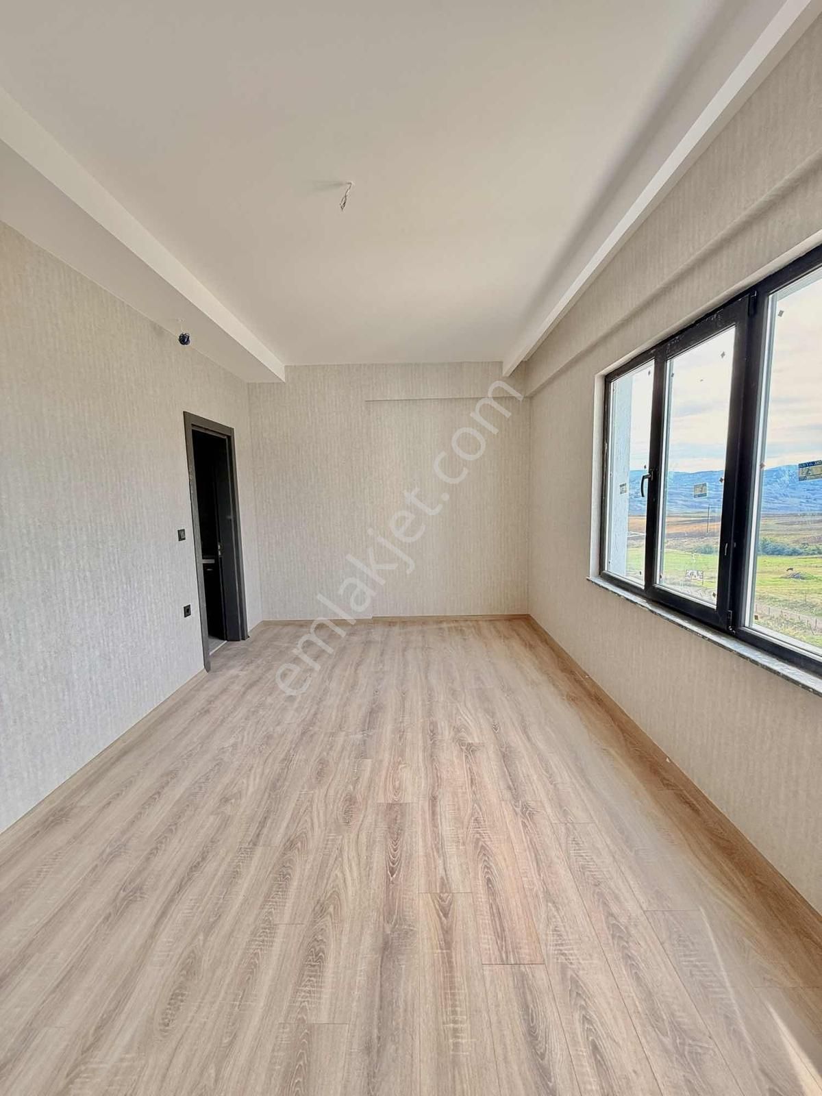 Gökdelenler Bölgesinde Satılık Lüks Daire - Görsel 4