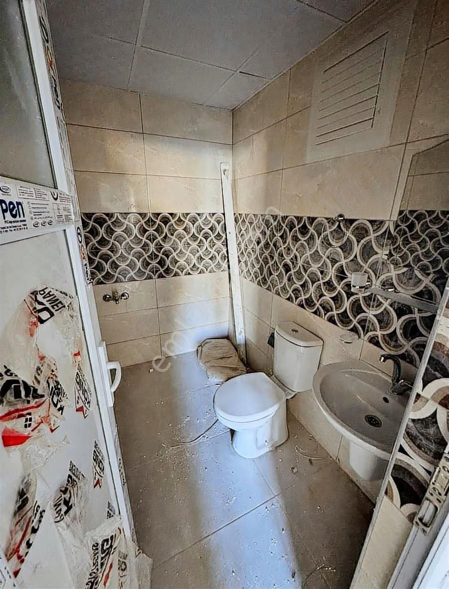 Saricam Gültepe'de Cadde Ustunde 2+1 Ve 3+1 K Mutfak Satlik - Görsel 2