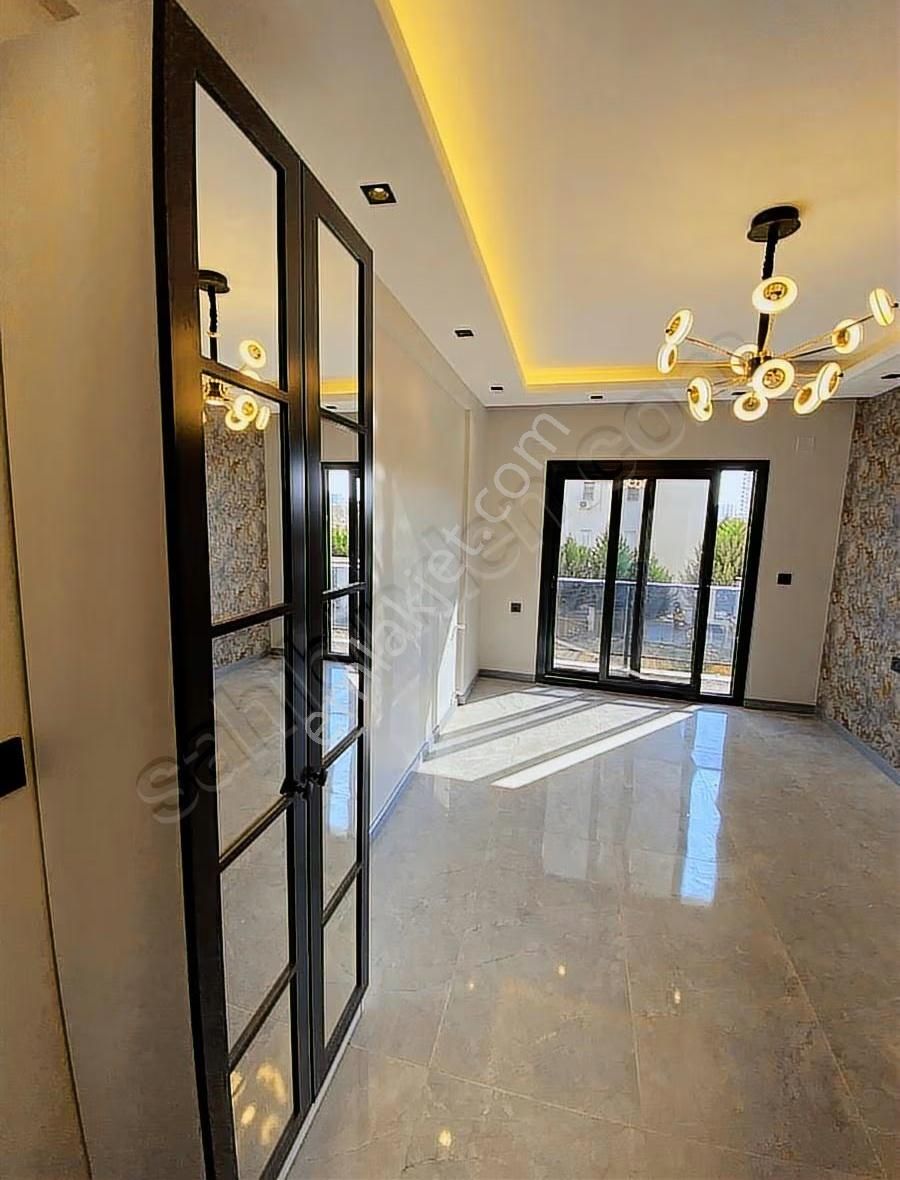 Saricam Erguvan Cadde Ustu 2+1 A Mutfak Ultralux Dairemiz Satlik