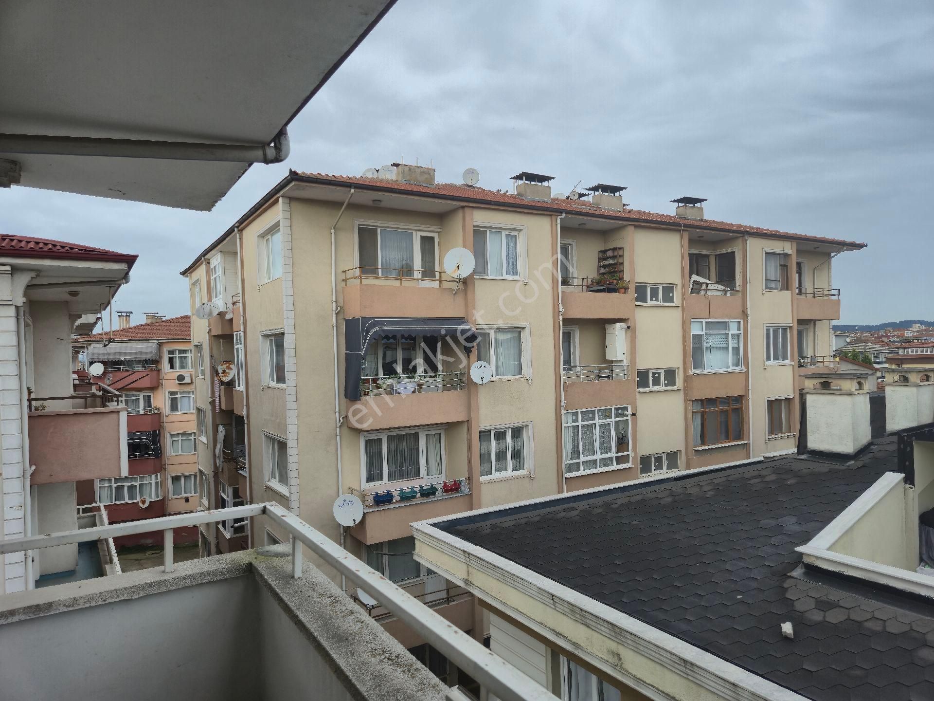 Realty World'dan Adapazarı Akıncılar'da 120m2 3 Balkonlu Depolu Boş 3+1 - Görsel 20