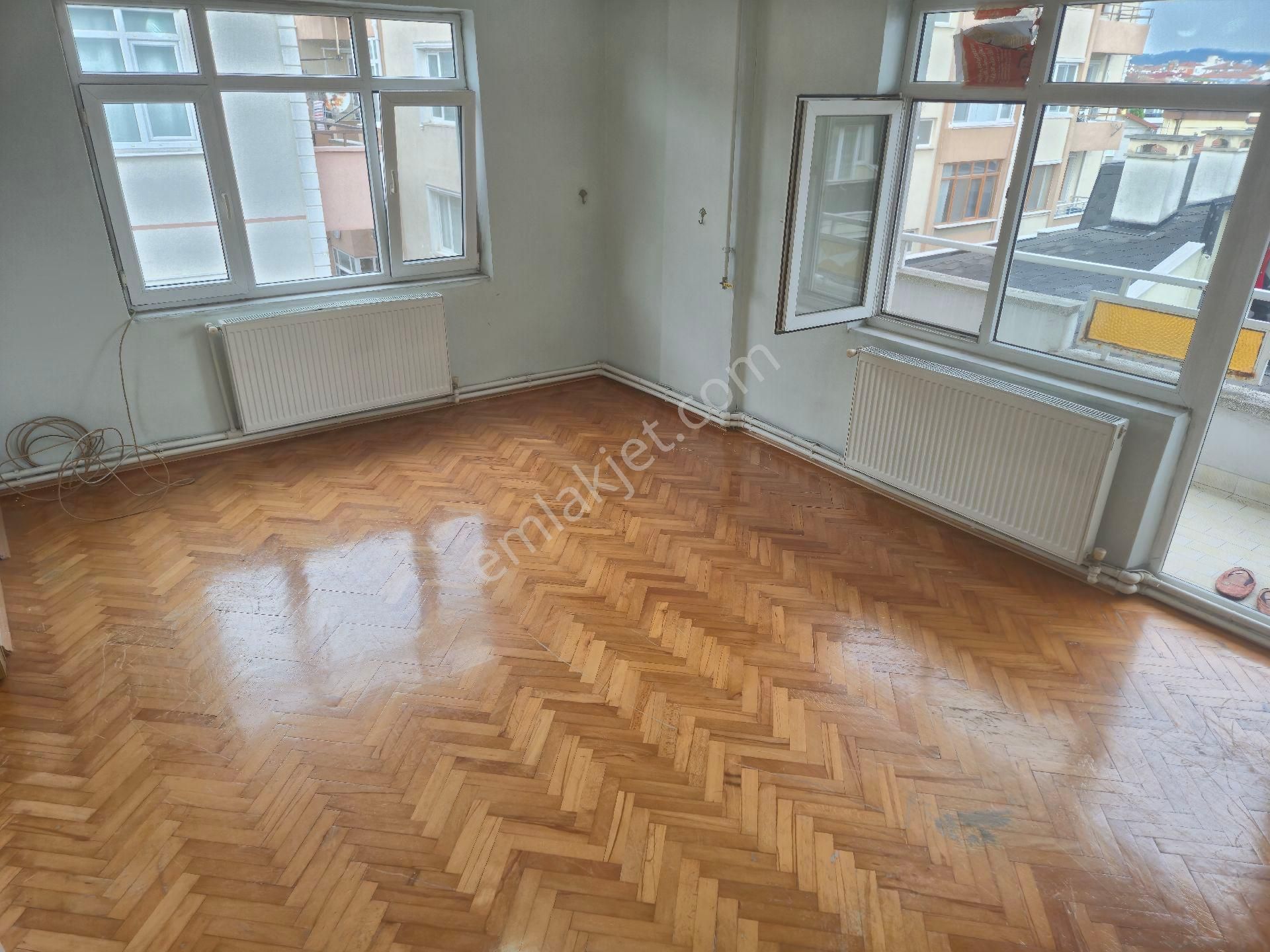 Realty World'dan Adapazarı Akıncılar'da 120m2 3 Balkonlu Depolu Boş 3+1 - Görsel 18