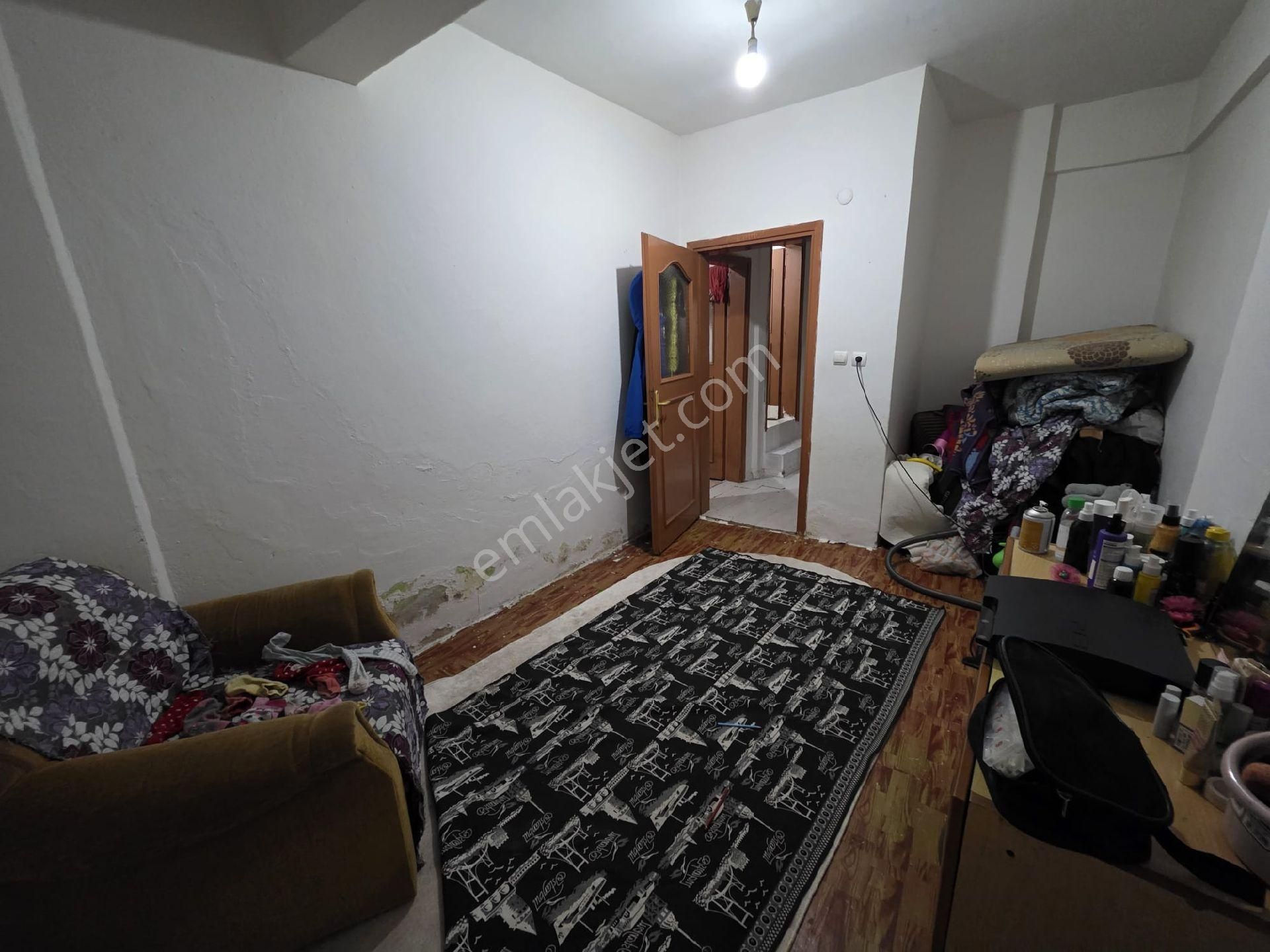 Mimar Emlak'tan Mehmet Akifte 1+1 Bahçe Kat - Görsel 7