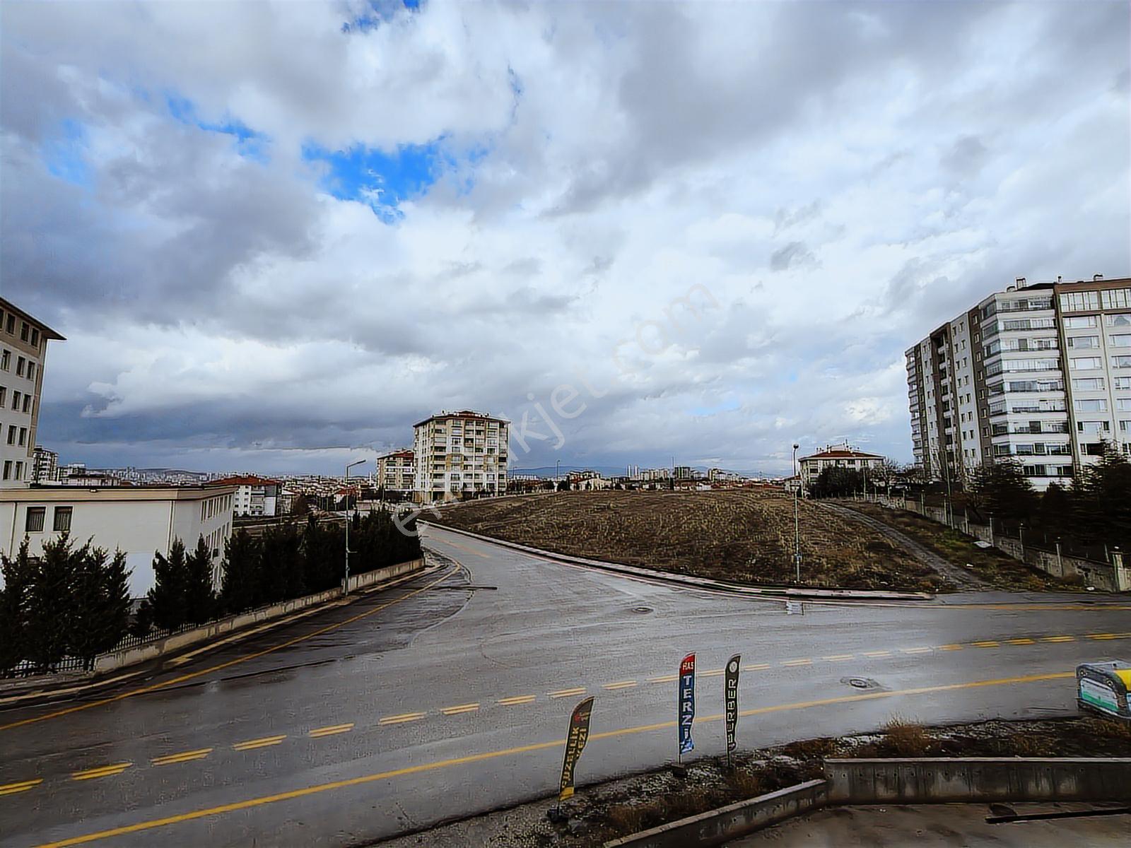 Satılık,sıfır, İskanlı, İş Merkezinde,30 M2,asansörlü,otoparklı - Görsel 15