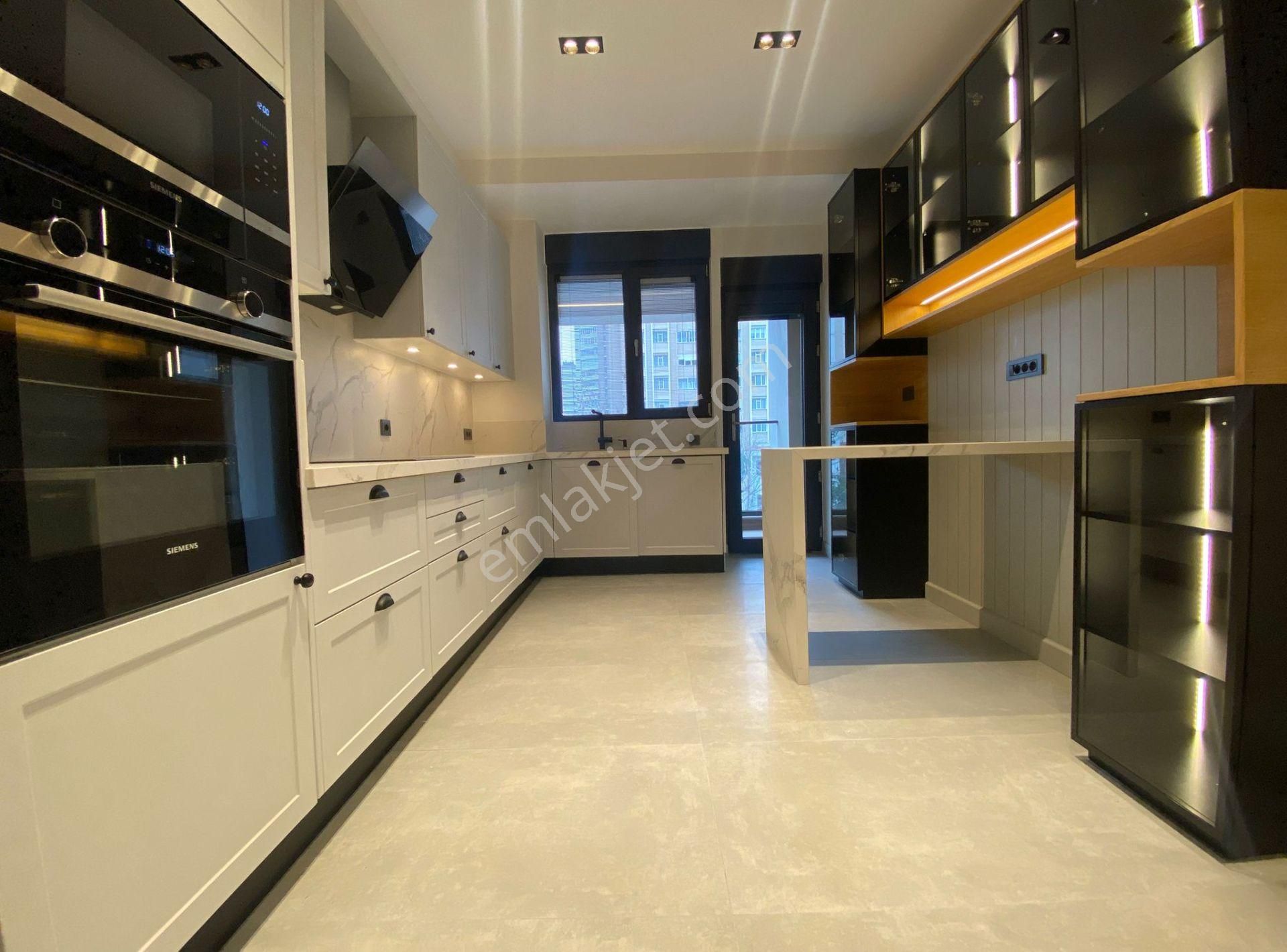 Erenköy Marmaraya 300 Mt Satılık Sıfır 3+1 Dekorasyonlu 2 Otoparklı Daire - Görsel 12