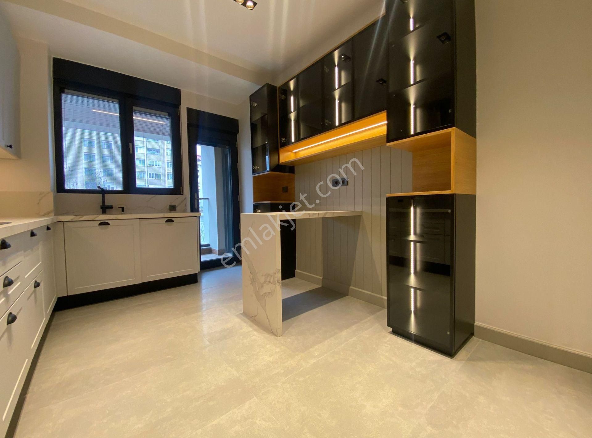 Erenköy Marmaraya 300 Mt Satılık Sıfır 3+1 Dekorasyonlu 2 Otoparklı Daire - Görsel 11