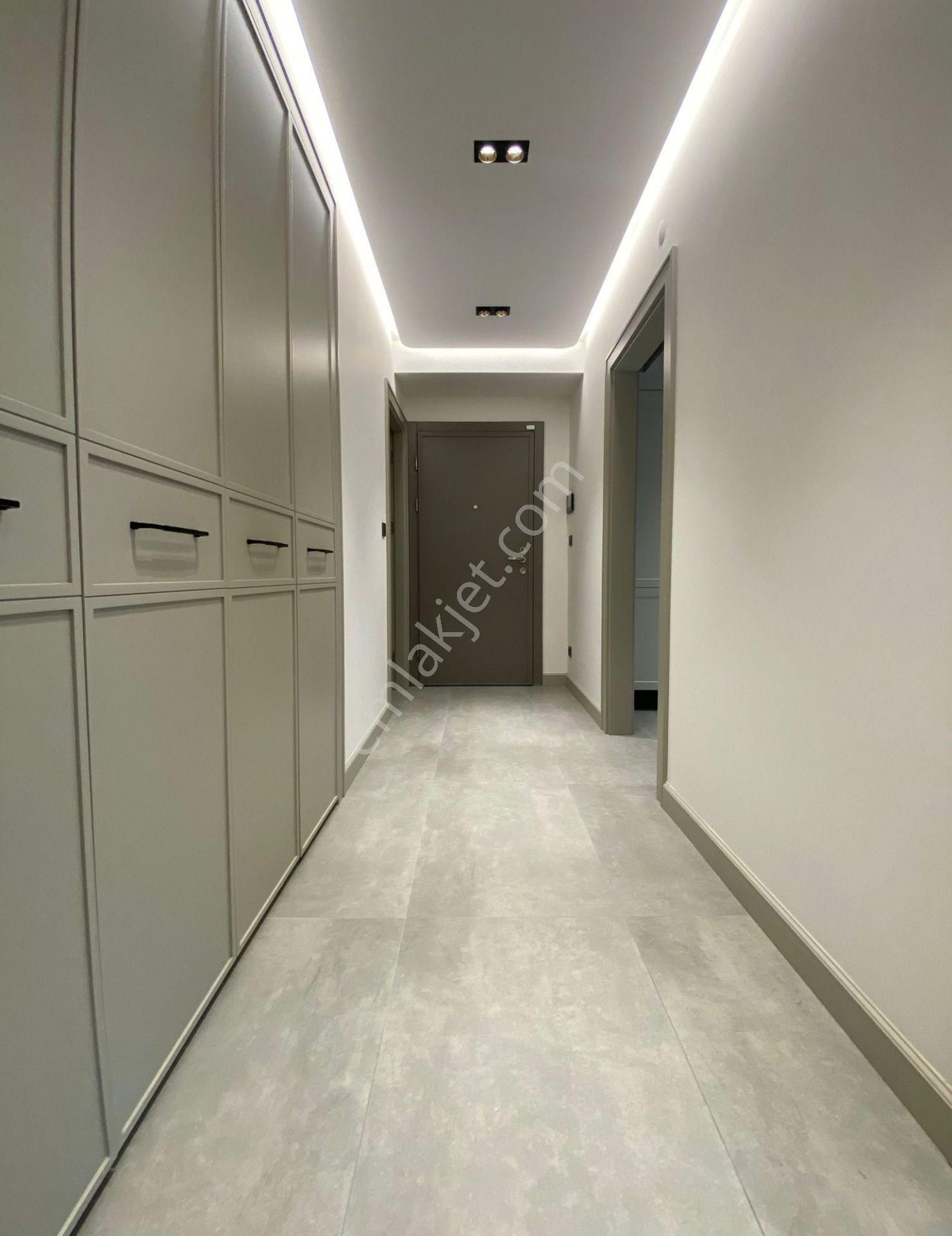 Erenköy Marmaraya 300 Mt Satılık Sıfır 3+1 Dekorasyonlu 2 Otoparklı Daire - Görsel 4