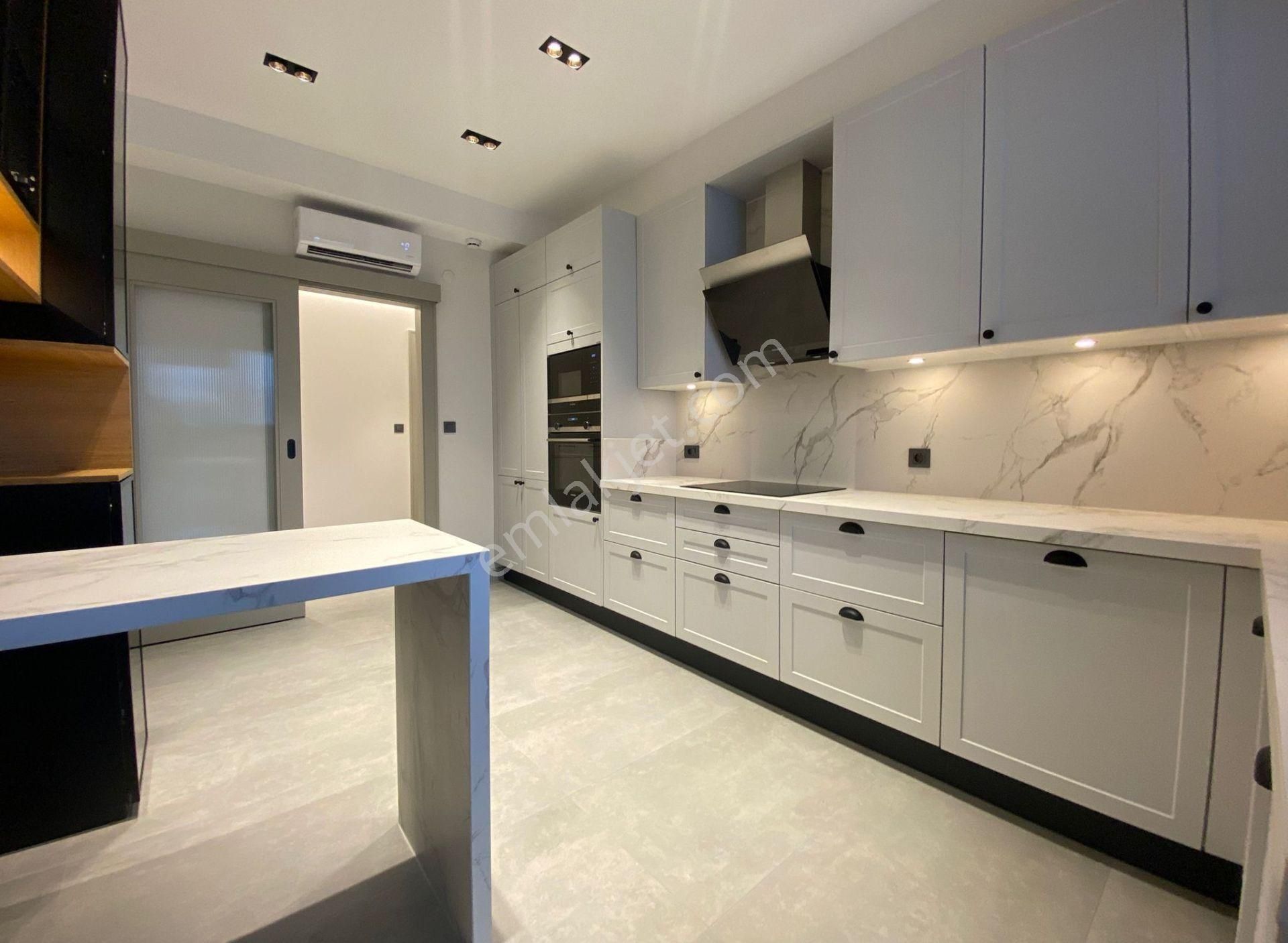 Erenköy Marmaraya 300 Mt Satılık Sıfır 3+1 Dekorasyonlu 2 Otoparklı Daire - Görsel 15