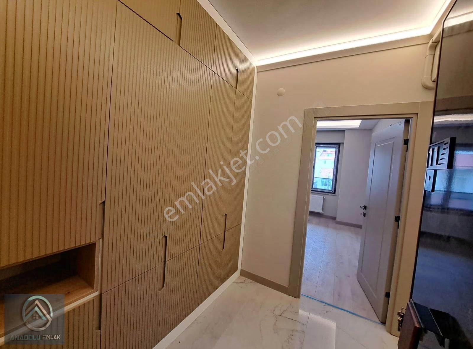 Çanakkale Barbaros Mahallesi Satılık 2+1 Arakat Kapalı Otopark - Görsel 9