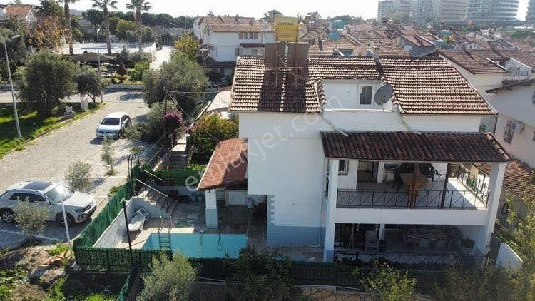 Kuşadası Değirmendere’de Müstakil, Özel Havuzlu Denize 200 M 4+1 Triplex Villa - Görsel 6