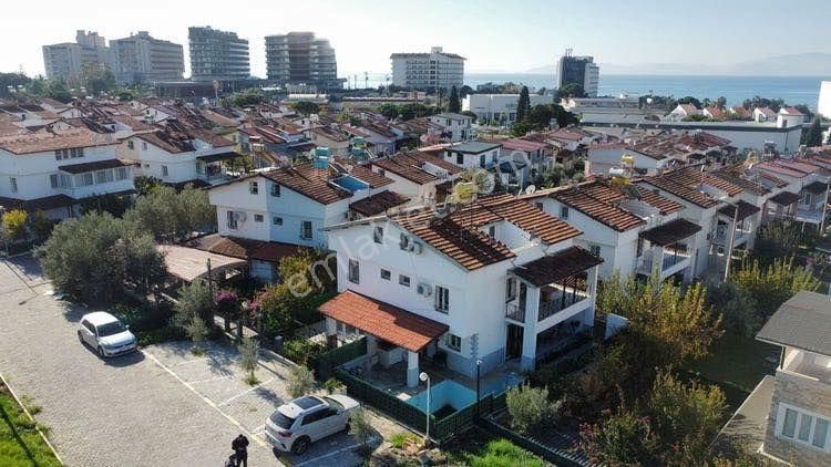 Kuşadası Değirmendere’de Müstakil, Özel Havuzlu Denize 200 M 4+1 Triplex Villa - Görsel 27