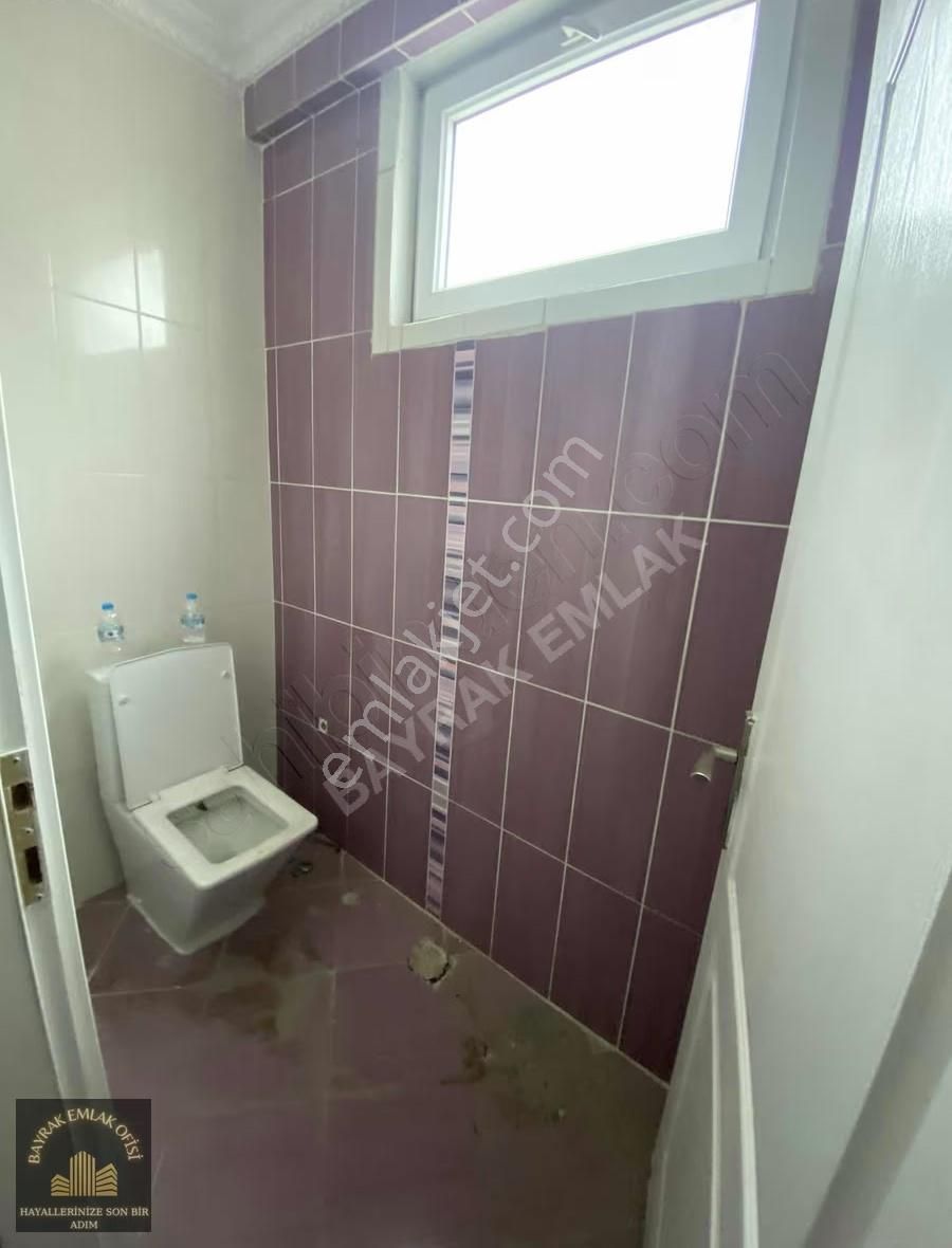 Edremit Meydanda Kiralık Ofis - Görsel 2