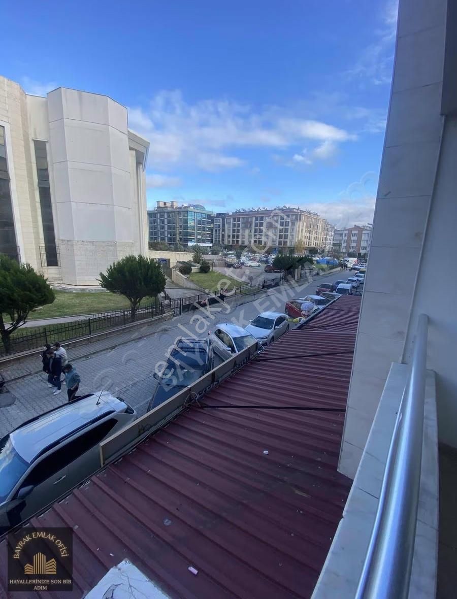 Edremit Adliye Sarayı Karşısında Kiralık Ofis - Görsel 12