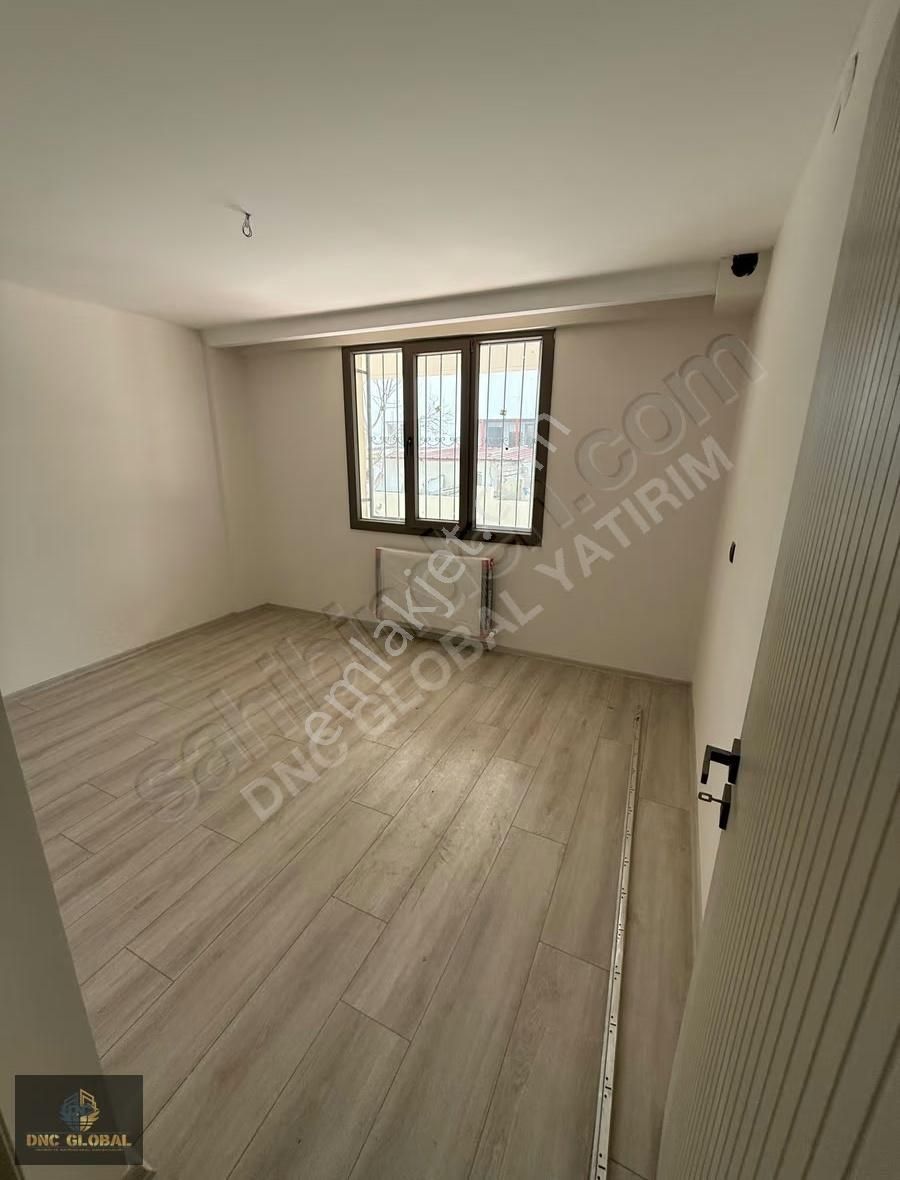 Manisa Muradiye Mh. Satılık 2+1 Açık Mutfak 70m2 Daire - Görsel 3